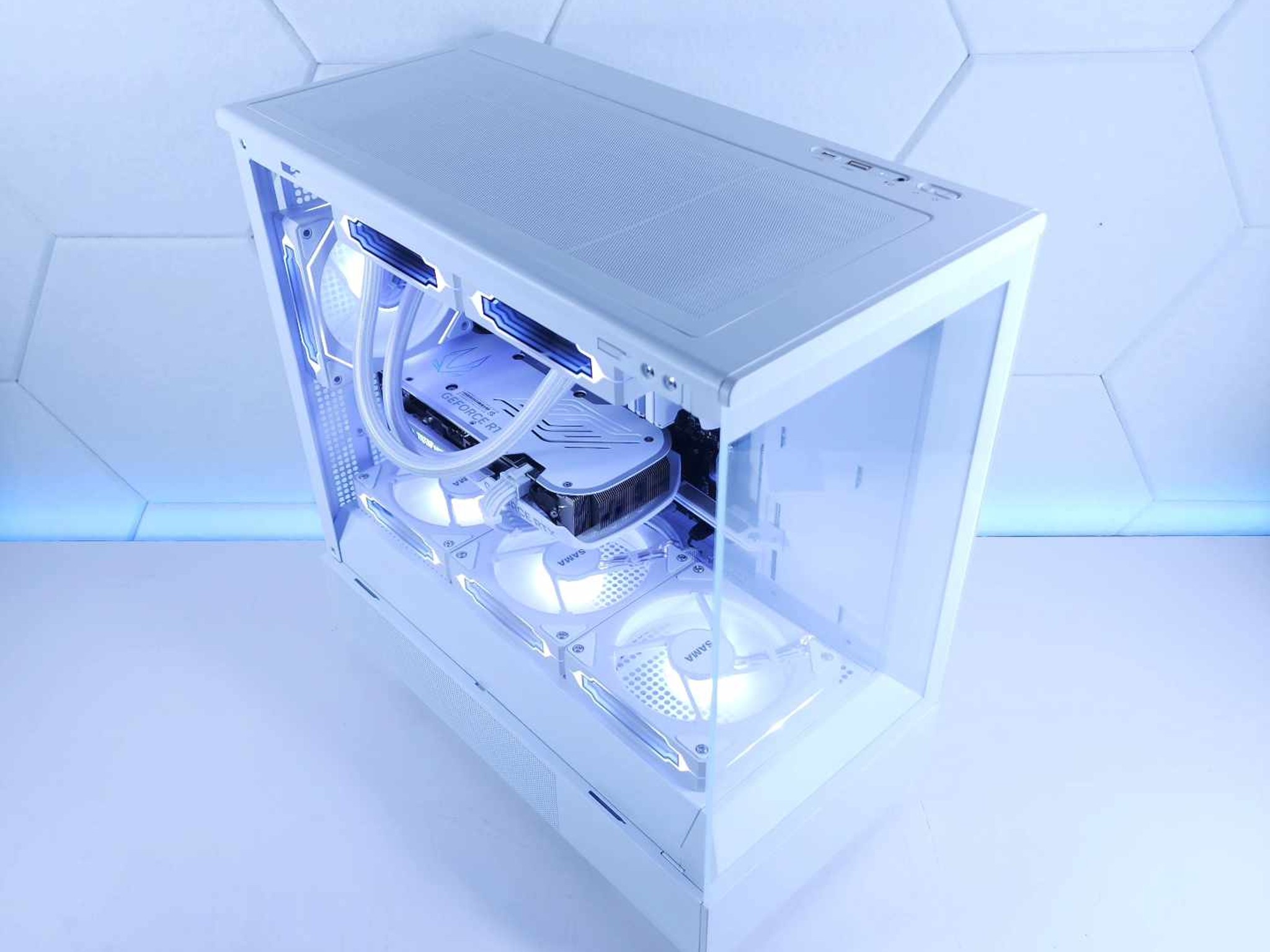 🤍🤍RTX 4070 || Ryzen 7 5800X || 2TB M.2 NVMe SSD || 32GB 3200MHz || 1440p Gaming Computer