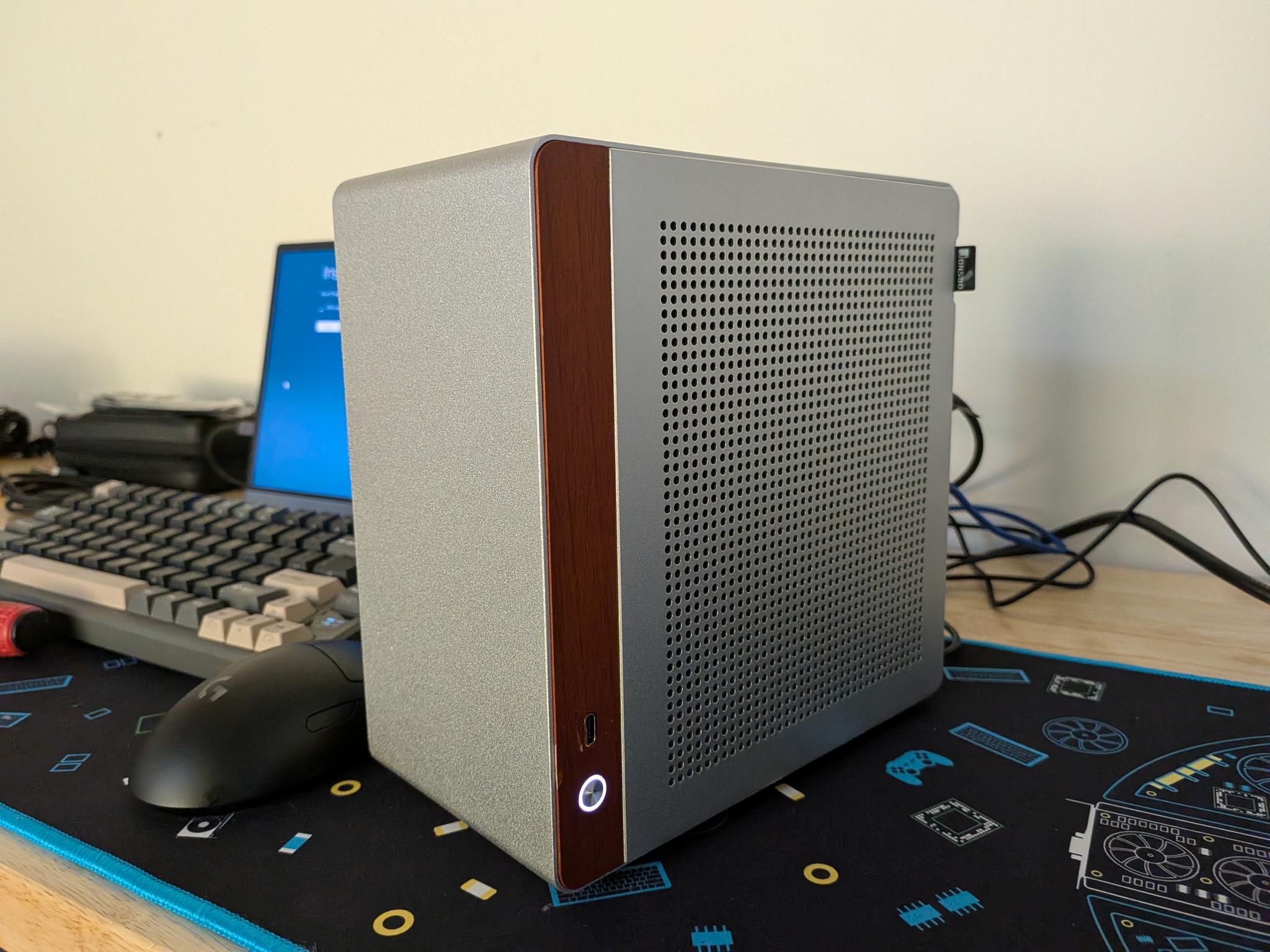 1080p Hitchhiker - RTX 5060, Ryzen 5 5500, 16 GB DDR4, 1 TB NVME, Low Profile