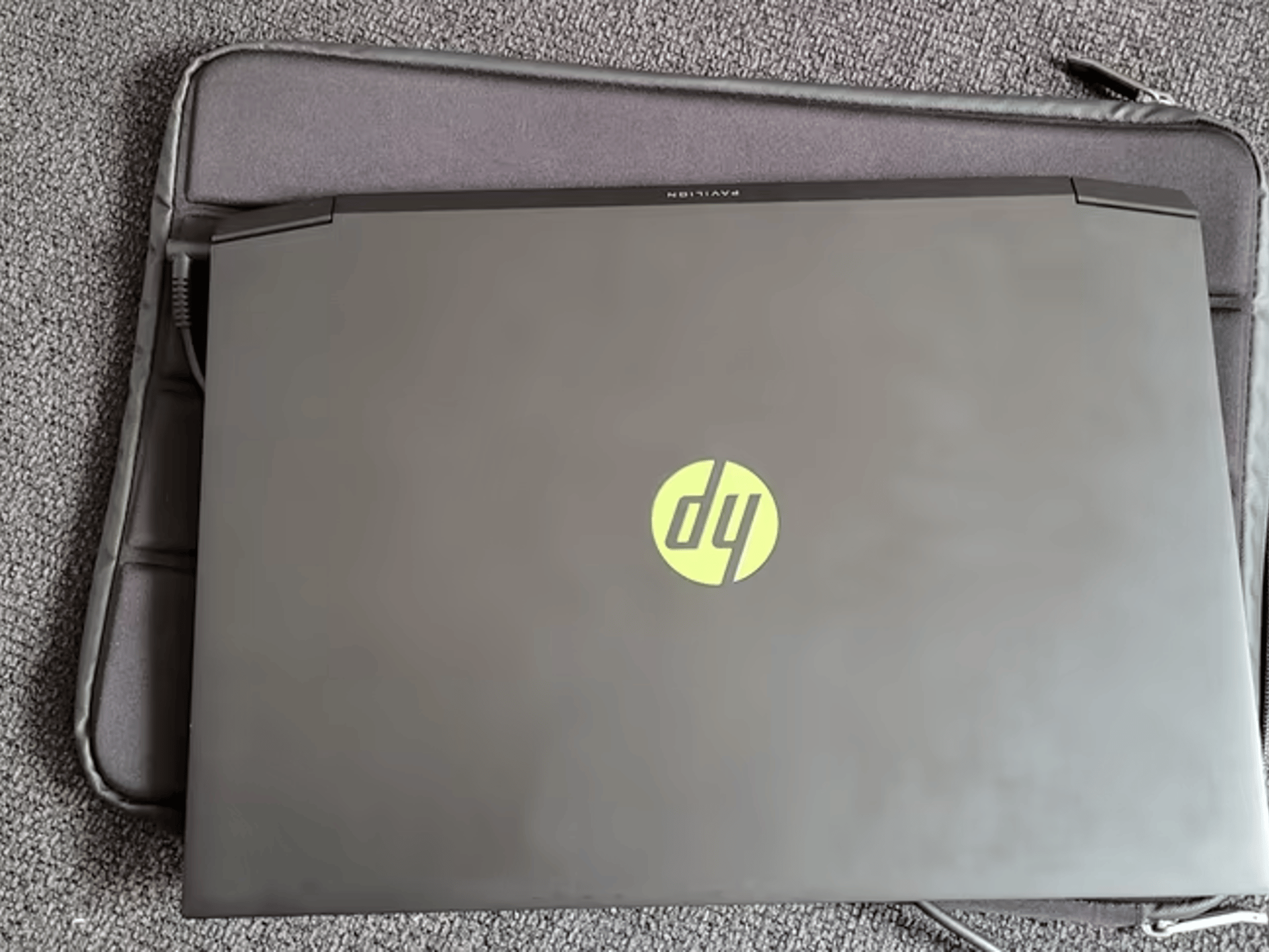 HP PAVILLION 15.6 RYZEN 5 16gb ram 256gb ssd 1tb 2.5 drive