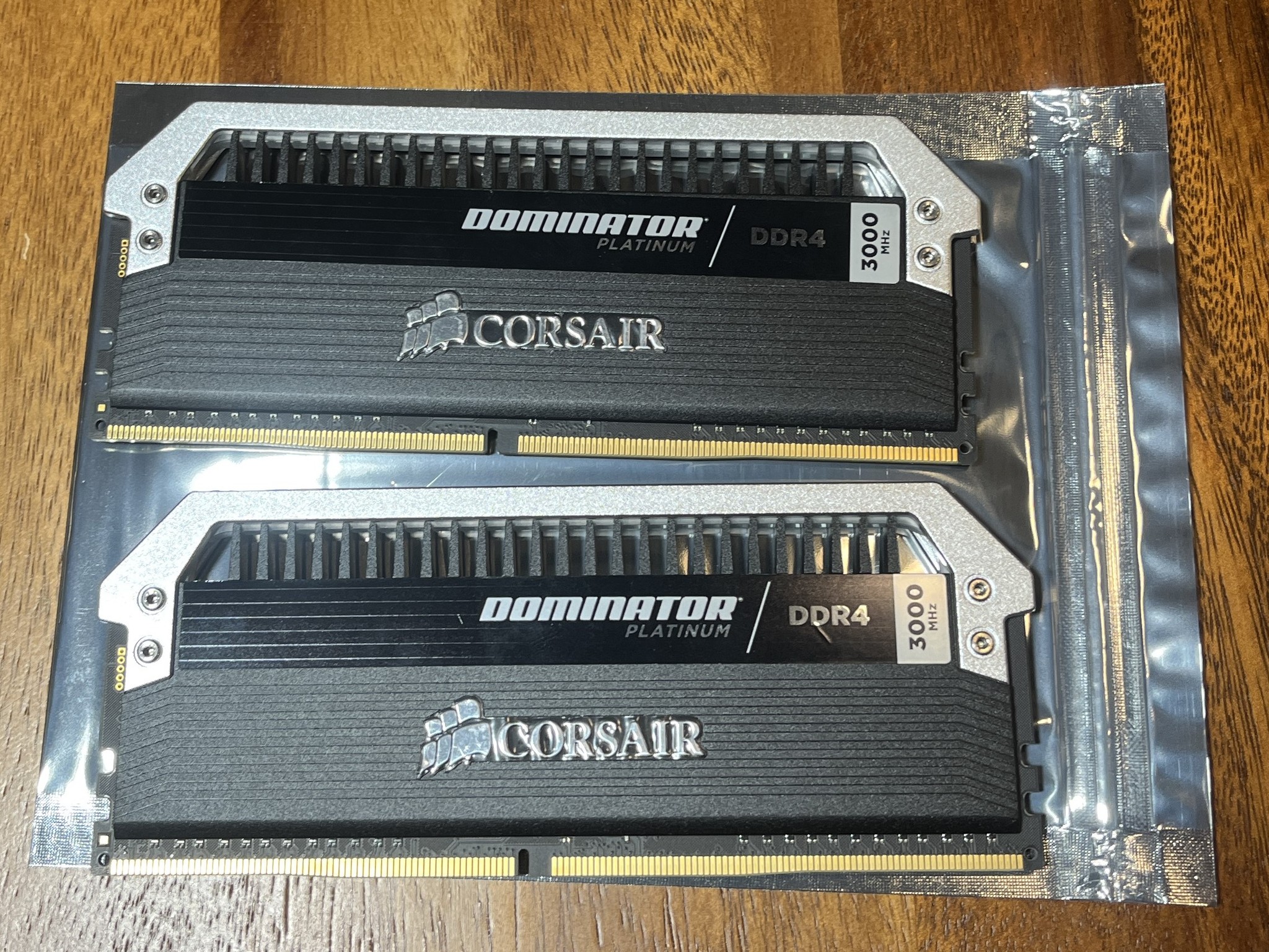 Corsair Dominator Platinum 16GB (2x8GB) RAM DDR4 3000MHz