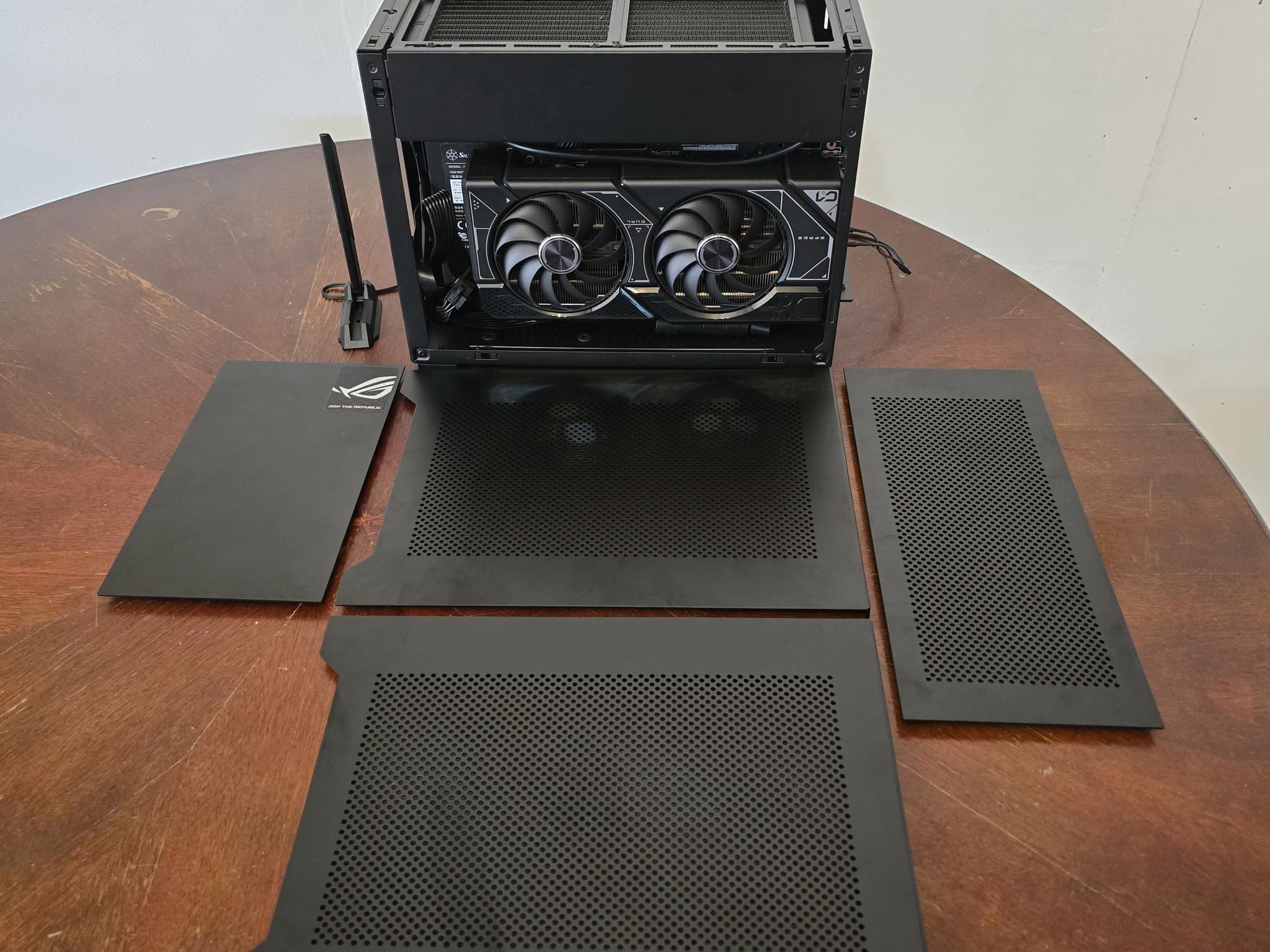 Compact Gaming – Ryzen 7 7800X3D | RTX 4070 | 64GB DDR5 | 240mm AIO | 1000W Platinum SFF PC
