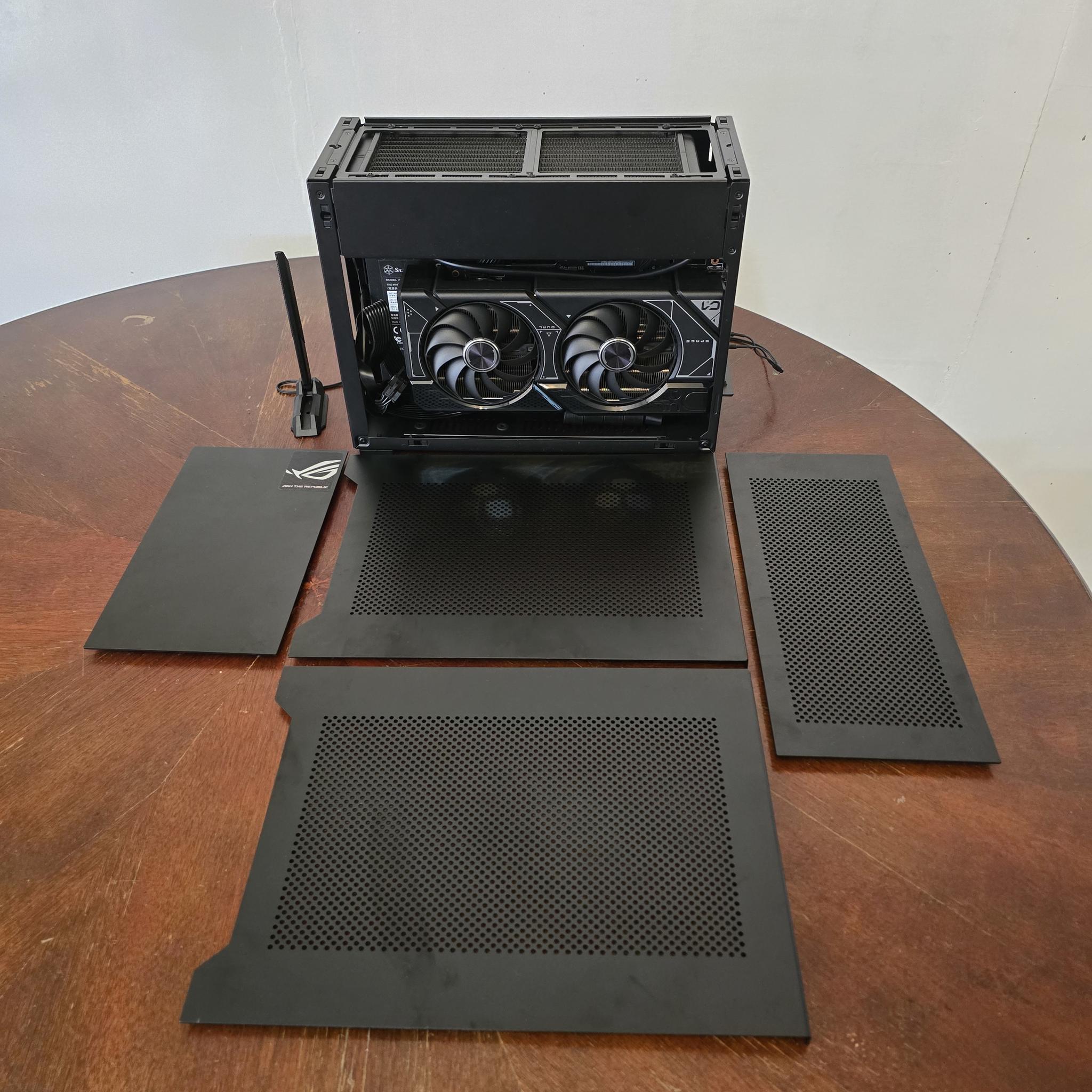 Compact Gaming – Ryzen 7 7800X3D | RTX 4070 | 64GB DDR5 | 240mm AIO | 1000W Platinum SFF PC