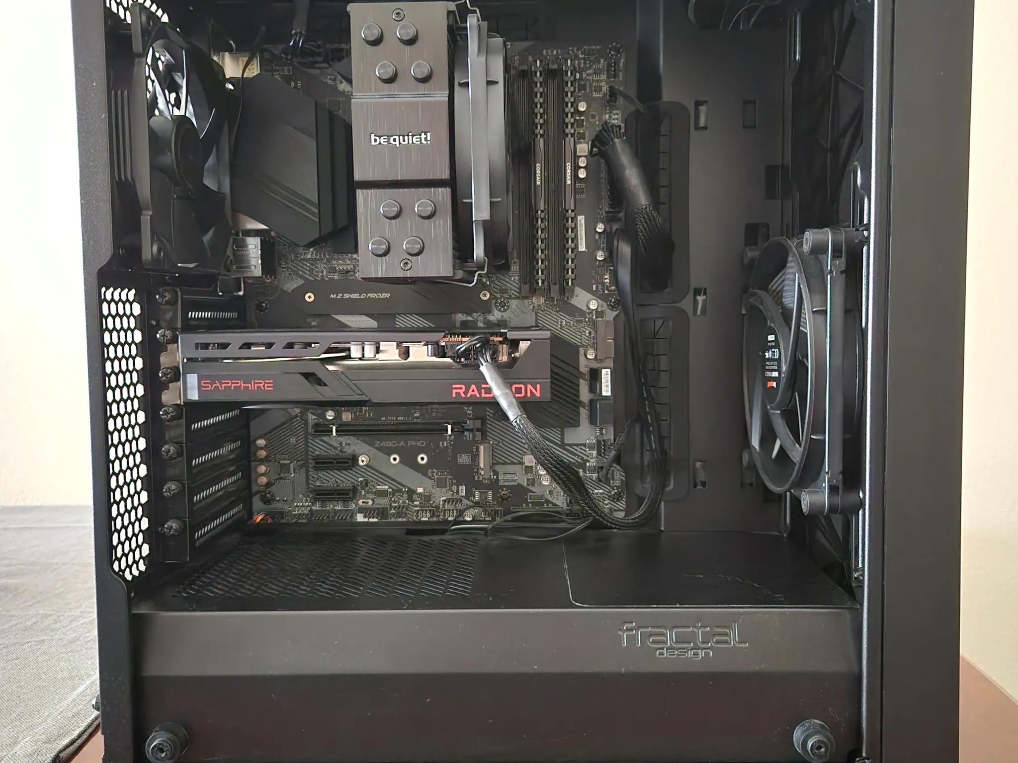 Intel I5-10600K | RX 6600 | 16GB DDR4 - Gaming PC