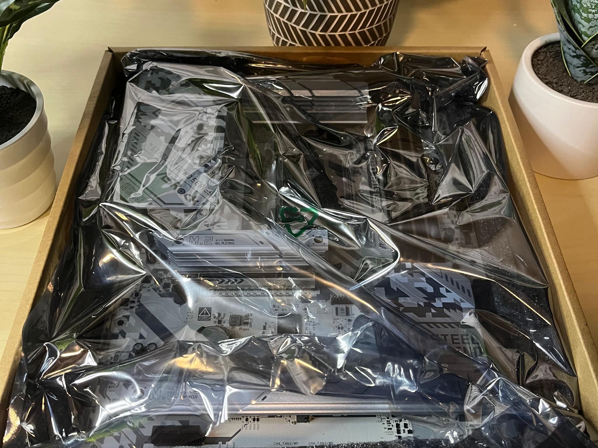 ASRock B650 Steel Legend WiFi AMD Socket AM5 Ryzen™ 8000 and 7000 Series Processors