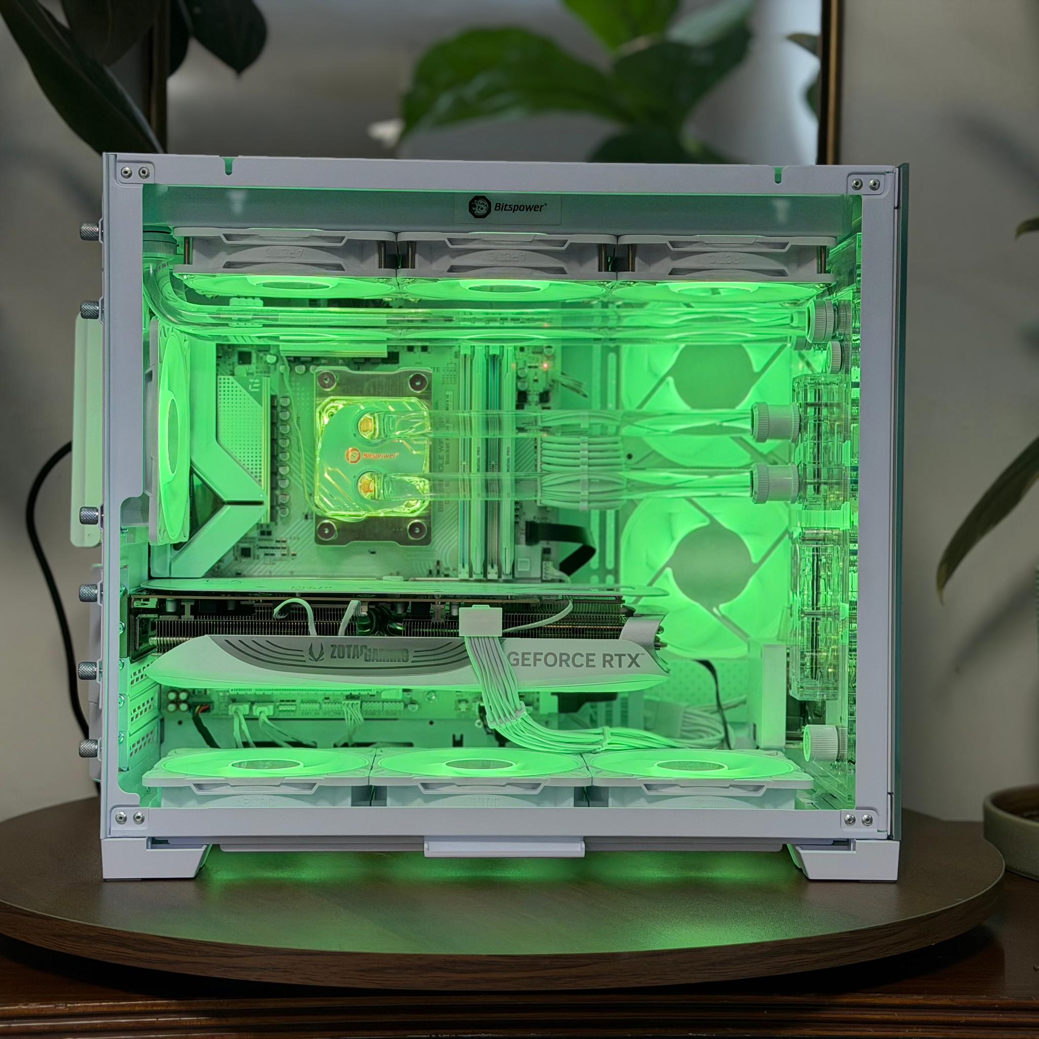 RTX 4080 | Ryzen 7 7800X3D | 32GB DDR5 | B850M | 2TB Gen4 SSD | 850W SFX Custom Loop