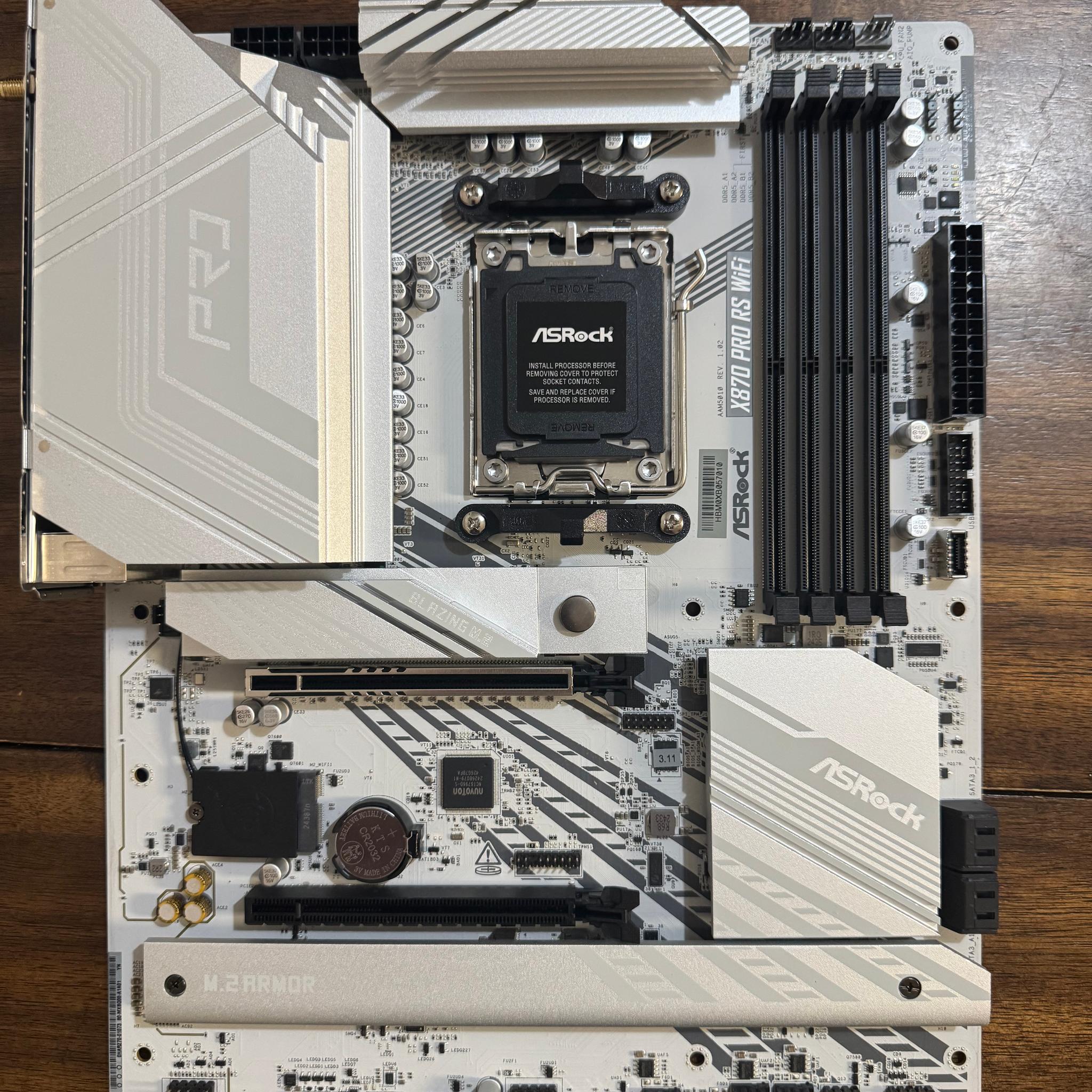 ASRock X870 Pro RS WiFi AMD Ryzen Socket AM5 ATX Motherboard USB4 DDR5 8000 MHz 256 GB SATA3 6.0