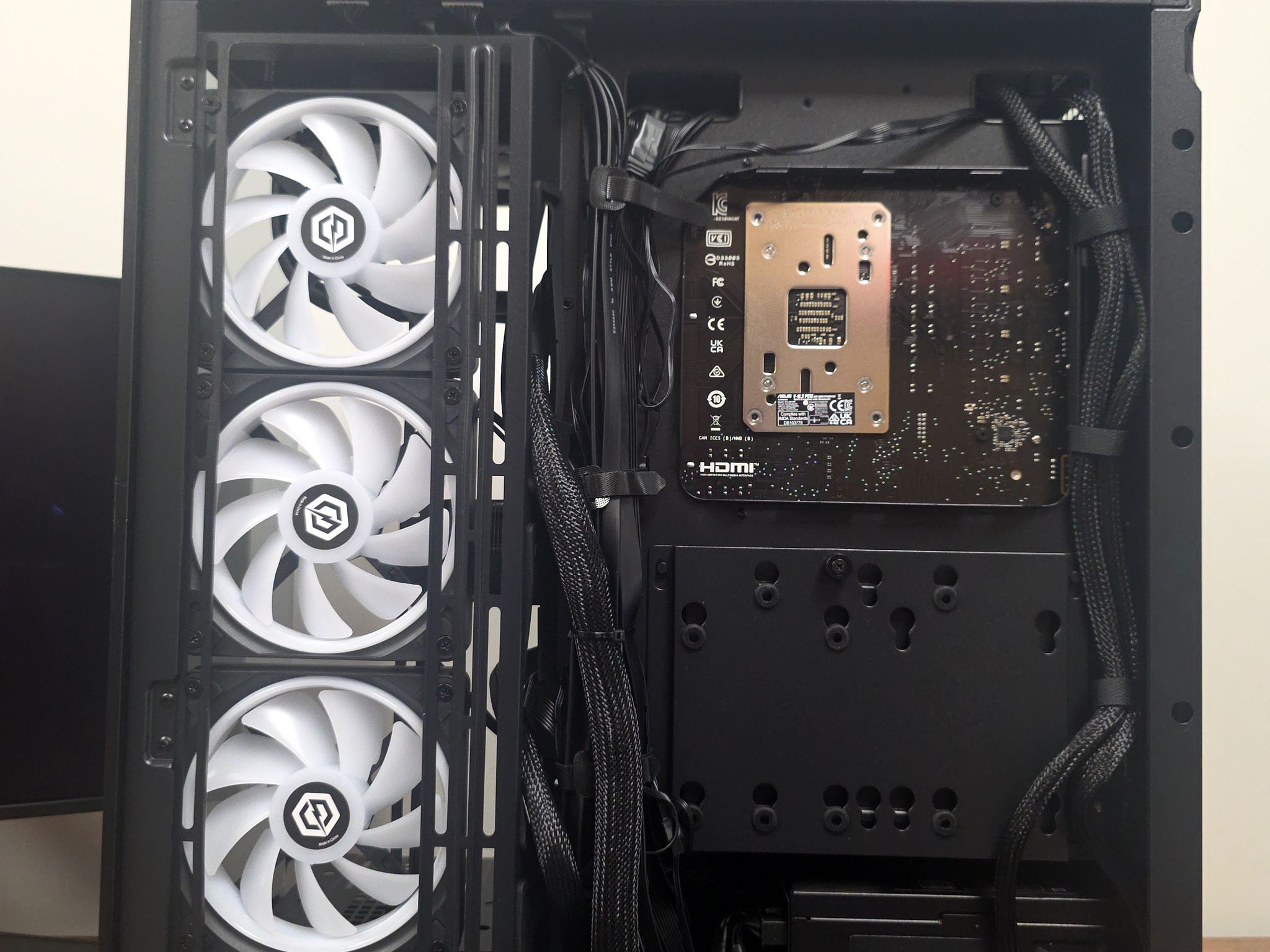 Booms Customs 26-85 🔥 Ryzen 7 9800X3D + RTX 5070 Ti 16GB Gaming PC 🔥 💻 32GB DDR5 6400