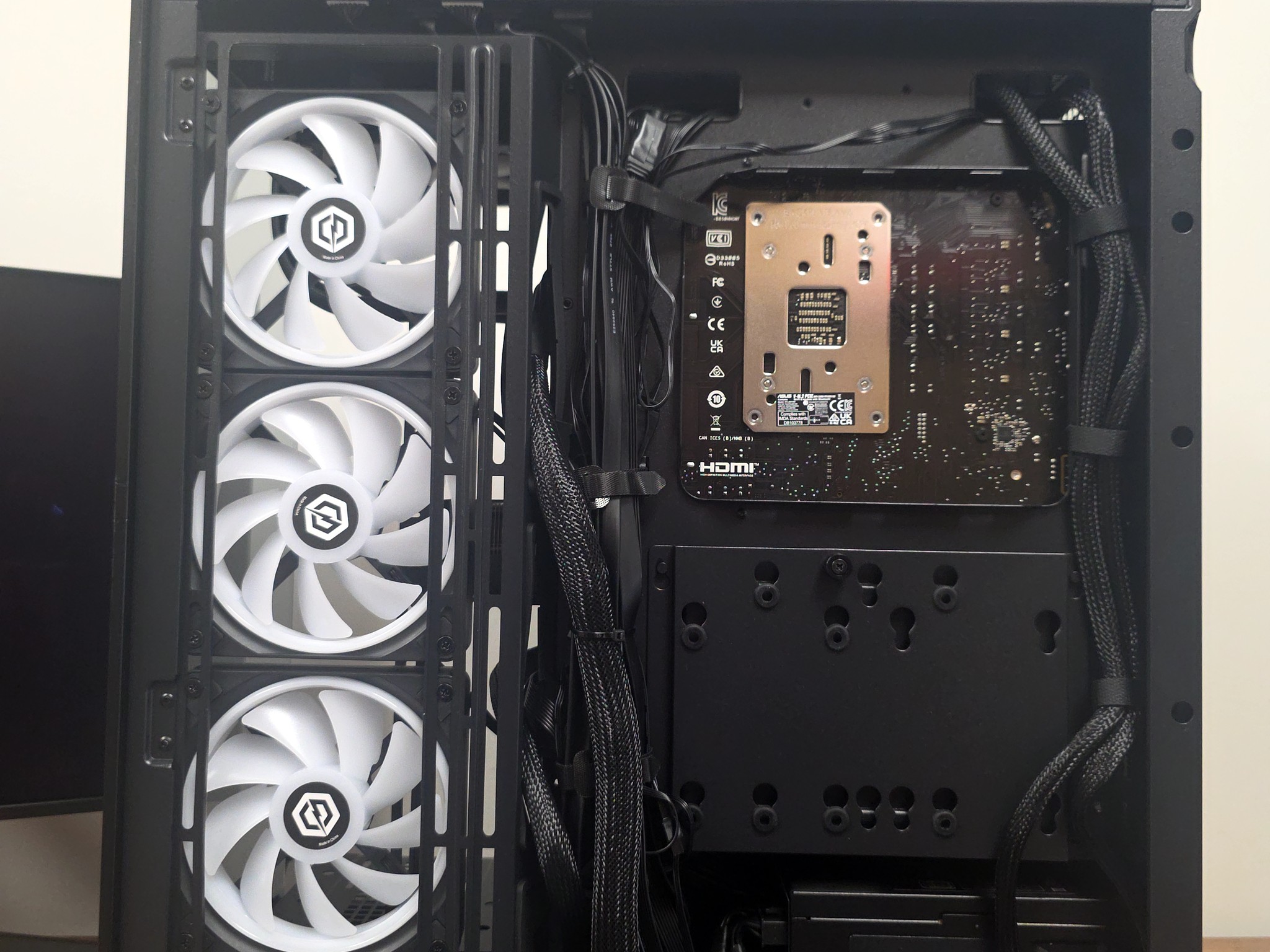 Booms Customs 26-85 🔥 Ryzen 7 9800X3D + RTX 5070 Ti 16GB Gaming PC 🔥 💻 32GB DDR5 6400