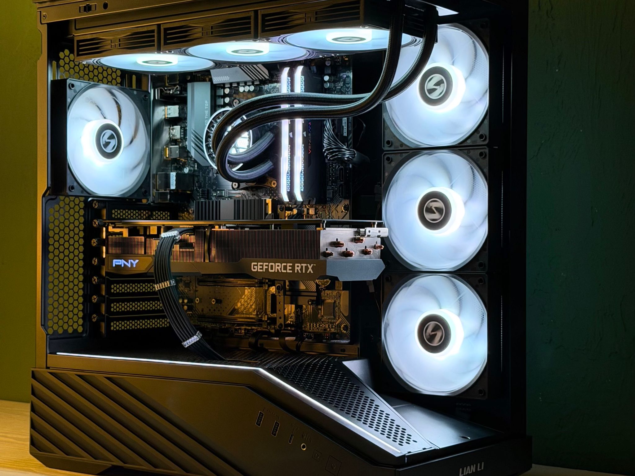 RTX 3070 Ti | Ryzen 7 5700X | 32GB RAM | 1TB NVMe SSD | 750W PSU | 360mm AIO