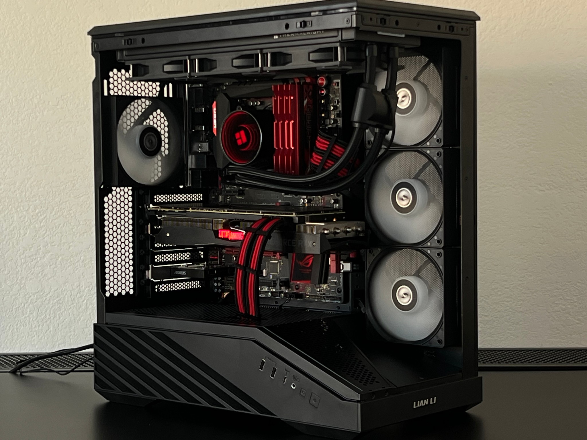 Gaming PC w/ RTX 2080 Ti, i7-4790K, 32GB RAM, Wifi 6E