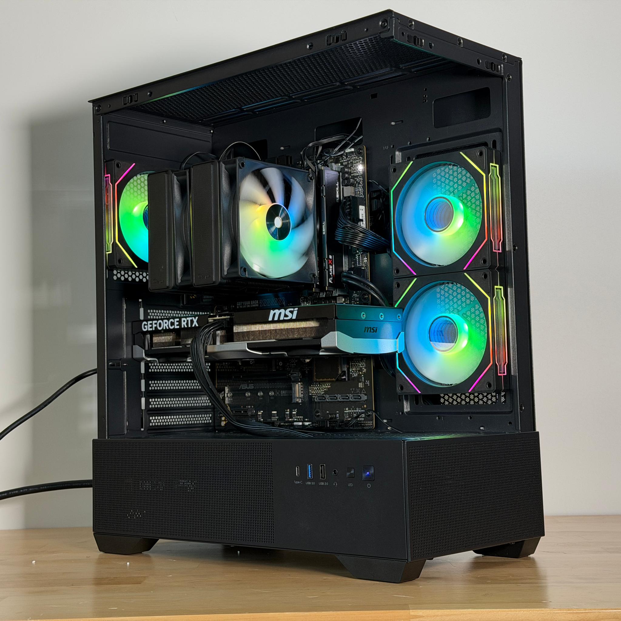 RTX 5070 Ryzen 7 9700x Gaming PC