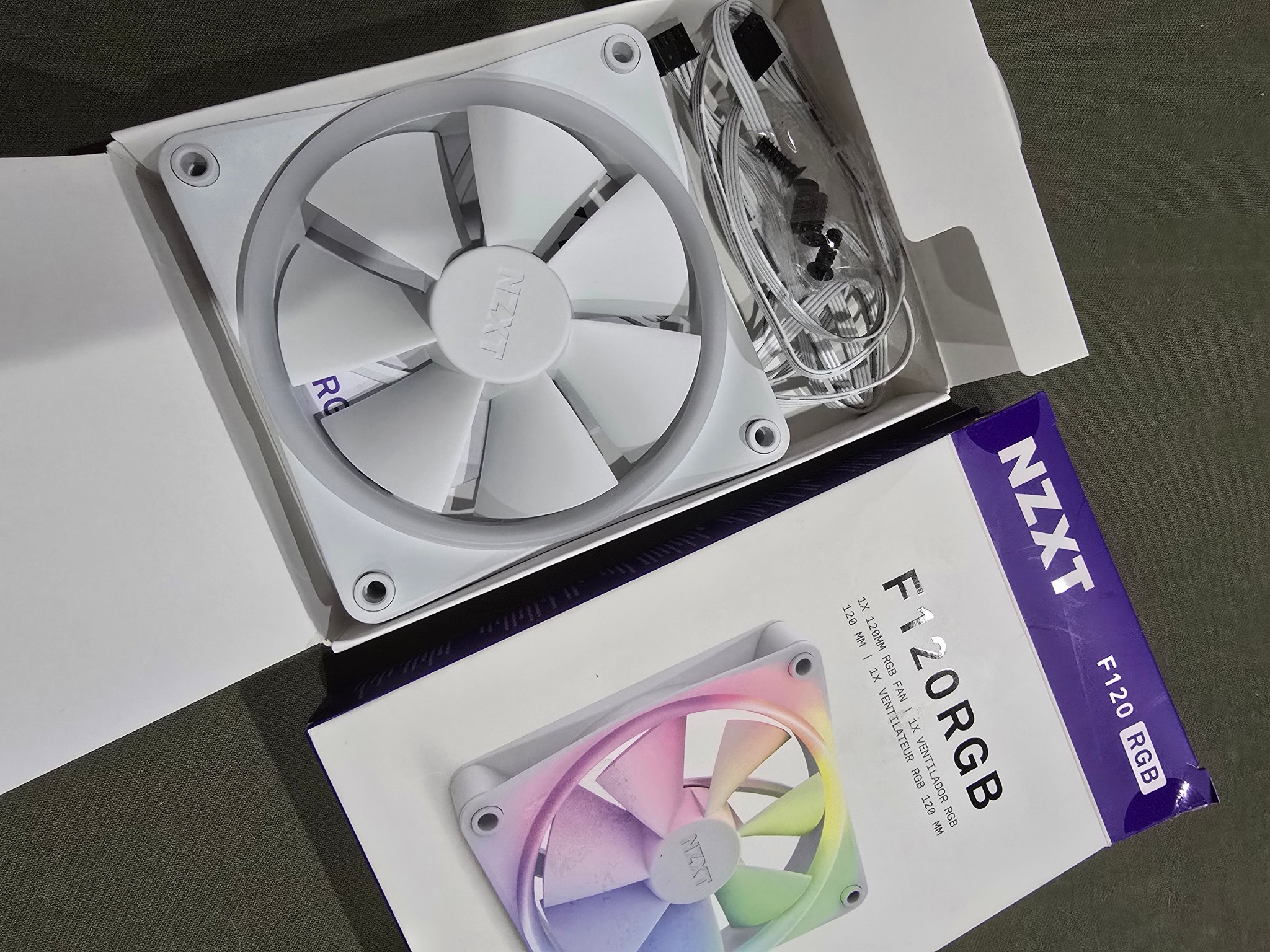 NZXT F120 120mm RGB PWM Fan (White) F120RGB