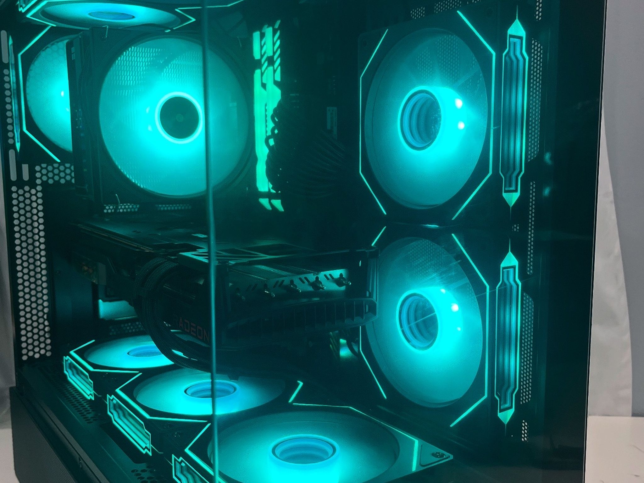 *HUGE SALE* | RX 6800 XT | R5 5600 | 32 GB RAM | 1 TB NVME | WIFI + BLUETOOTH