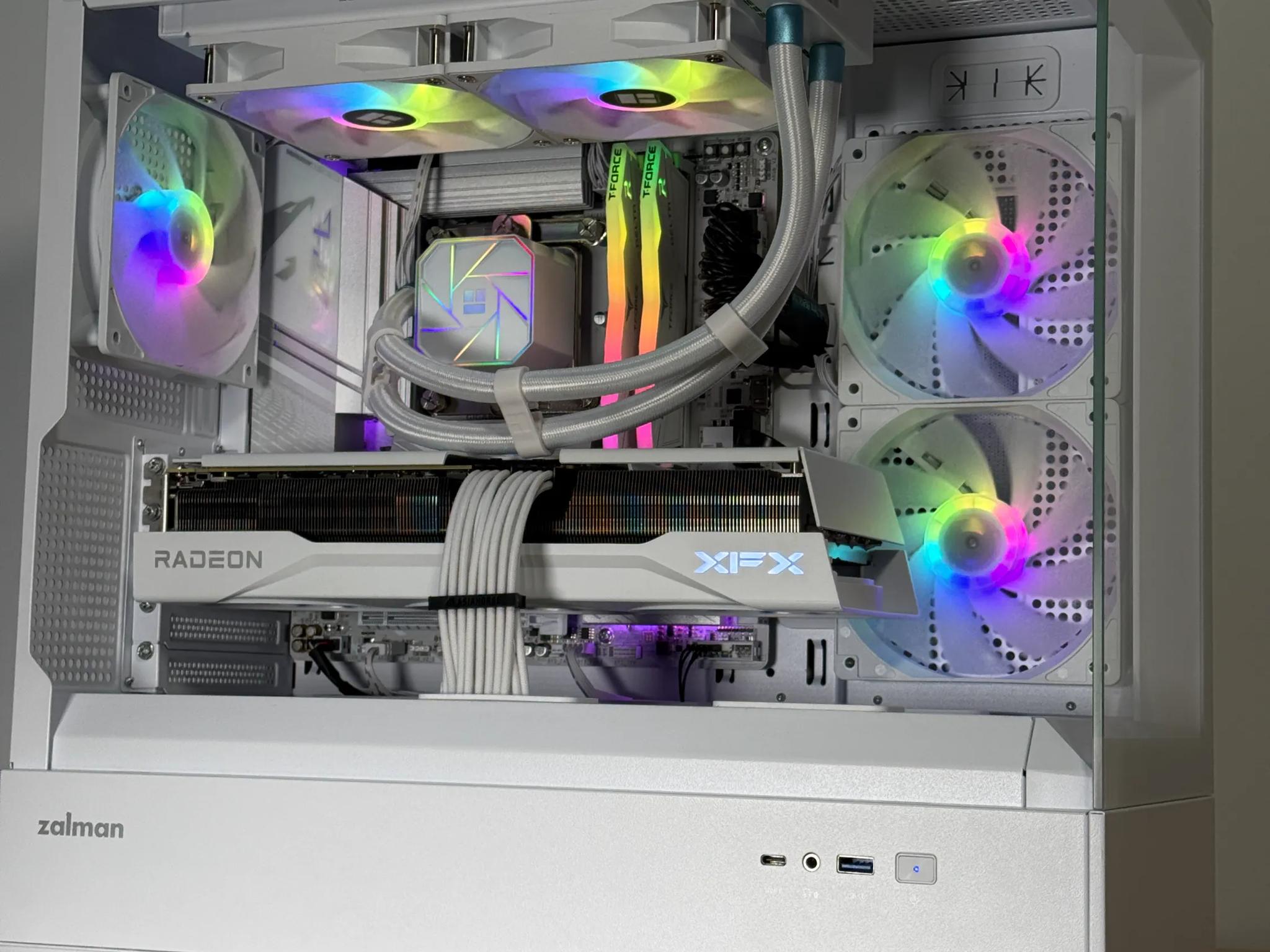 RX 9070 and Intel Core Ultra 7 265k