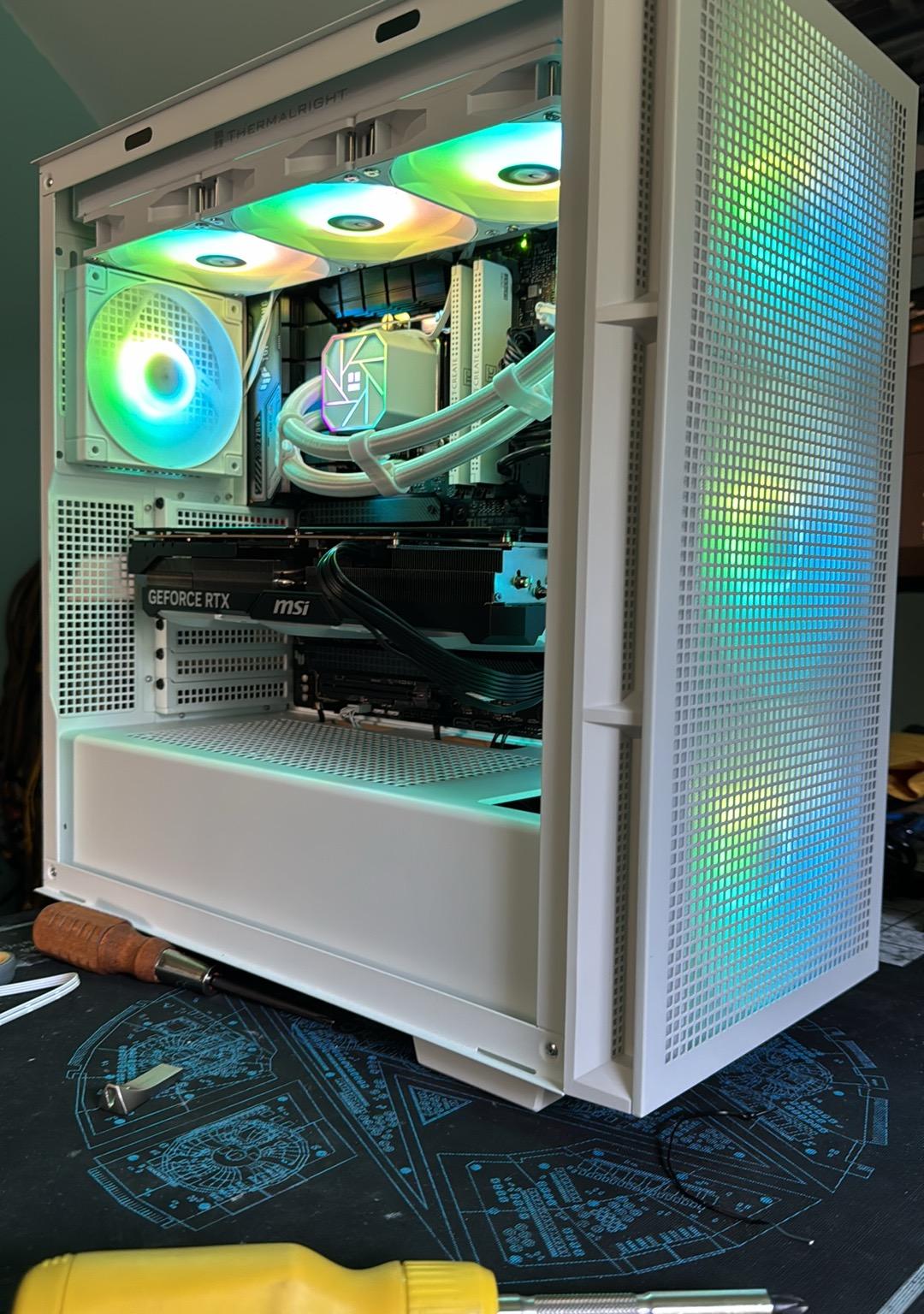 RTX 4080 Super Intel Core i7 14700k