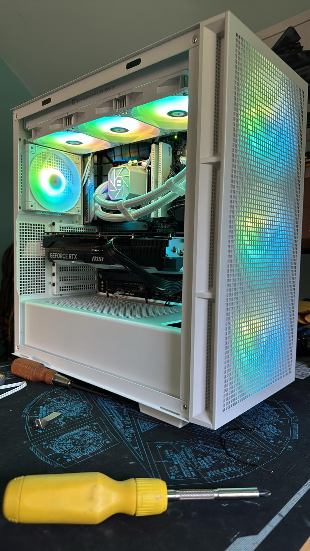 RTX 4080 Super Intel Core i7 14700k