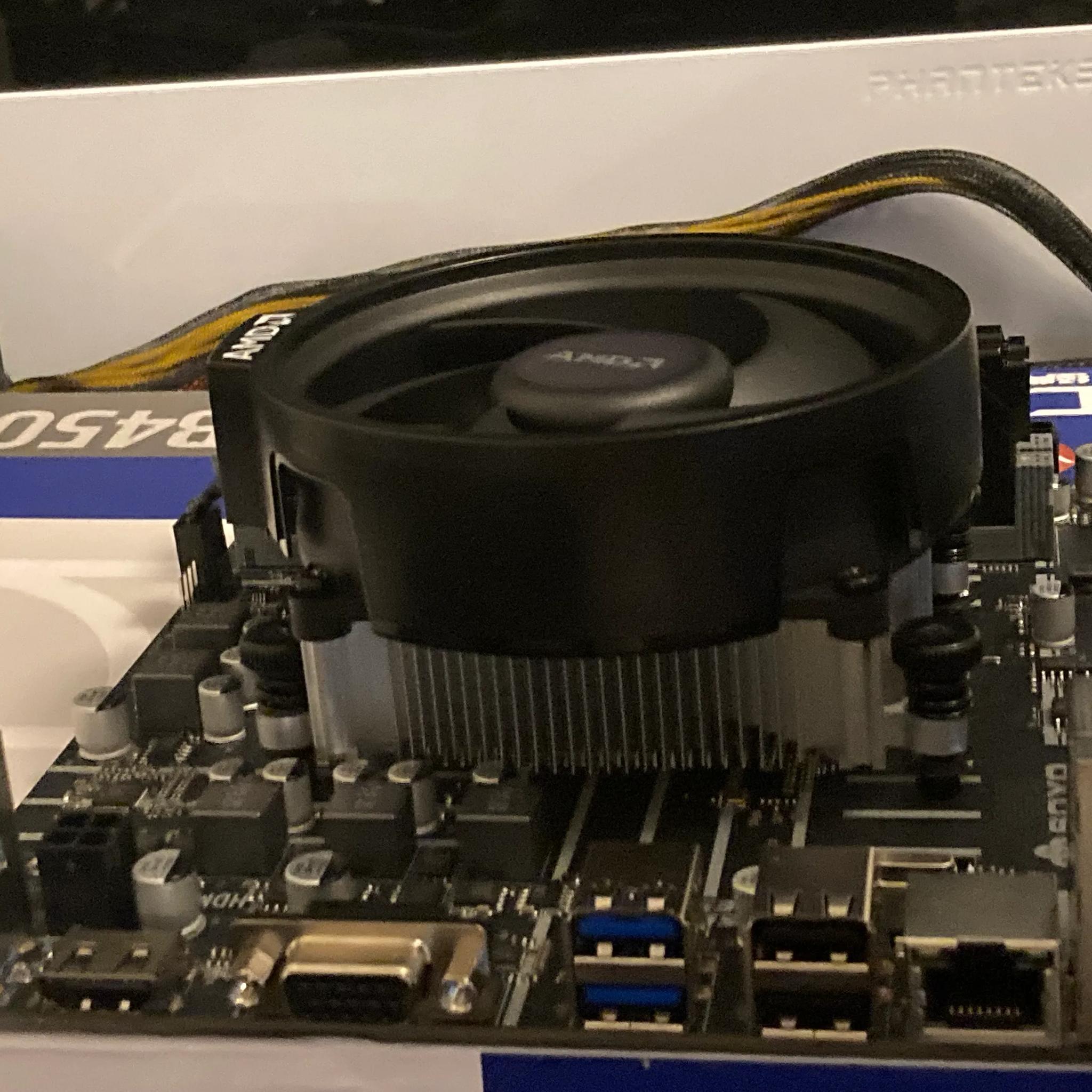 (AM4 COMBO) SOYO B450 + Ryzen 5 1600 + Cooler + 16GB DDR4 + 500GB NVME SSD