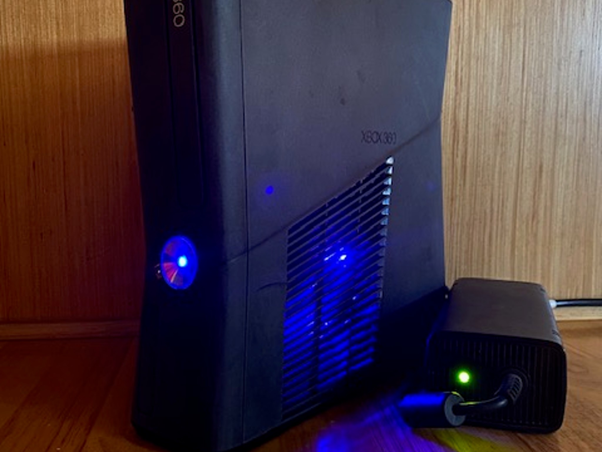 RGH3 Xbox 360 - Blue ROL - Auto RGB fan - 250Gb