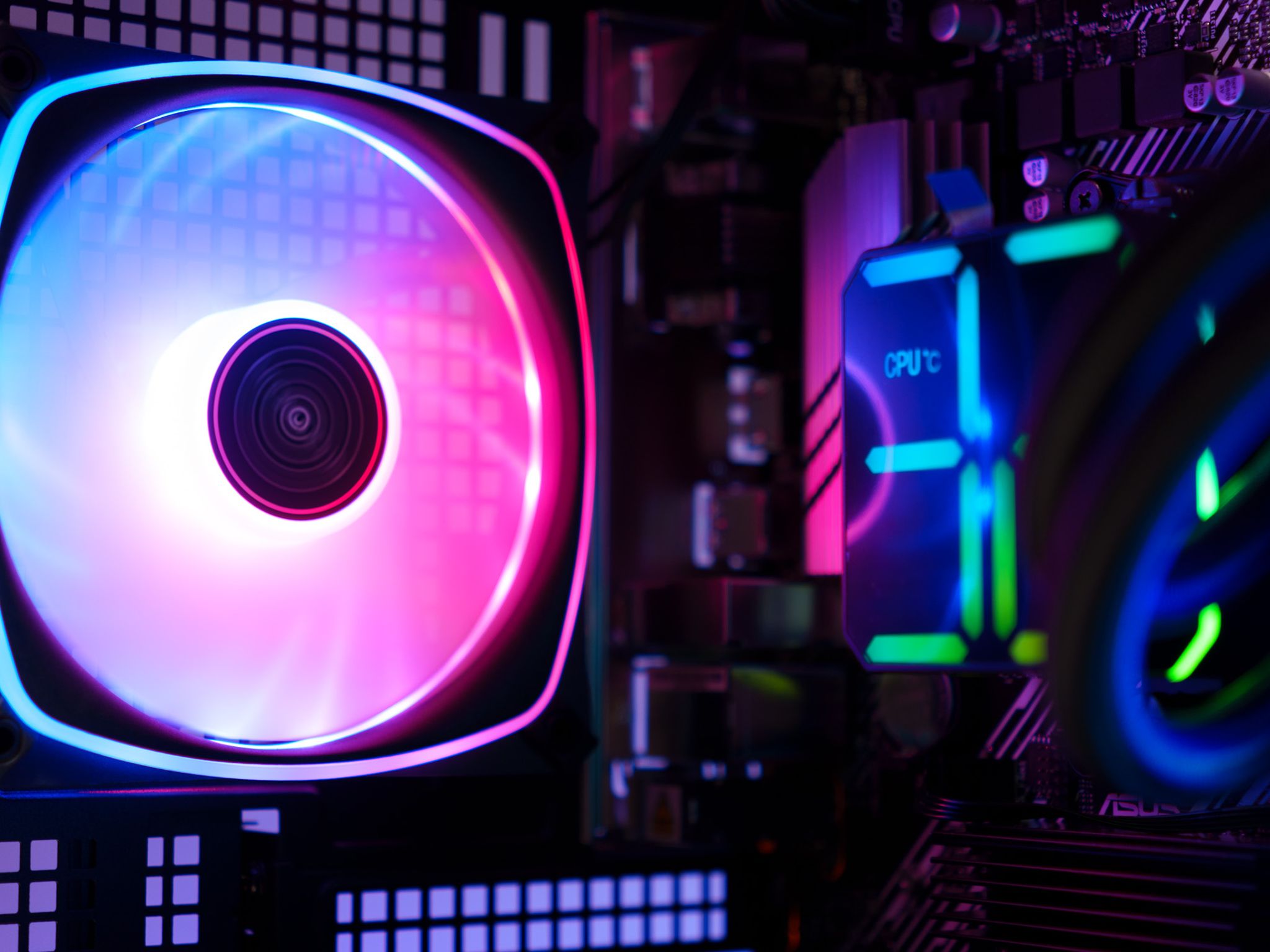 RTX 2080 Ti 11GB | Ryzen 5 5600XT | 16GB | 1TB Gen4 NVMe | 360mm ARGB AIO | Win 11 Pro
