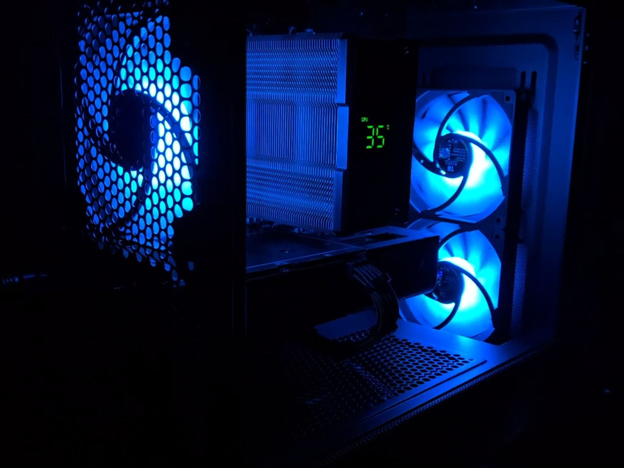 Gaming PC - Ryzen 5 7600X - RTX 5060 - 32GB DDR5 6000MTs - 1TB Gen4 NVMe (6000MBs) - Windows 11 Pro