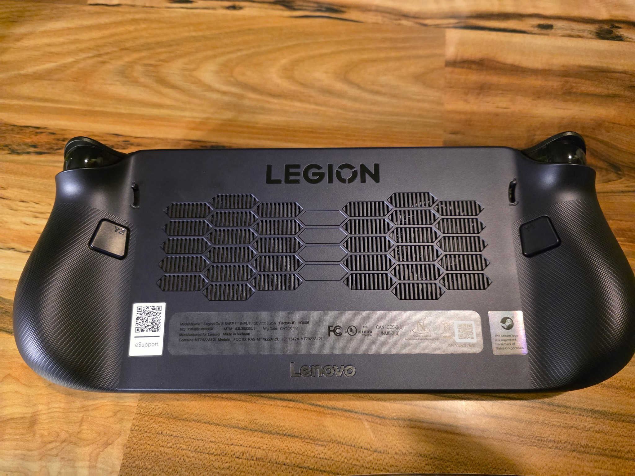Lenovo Legion Go S w/ SteamOS