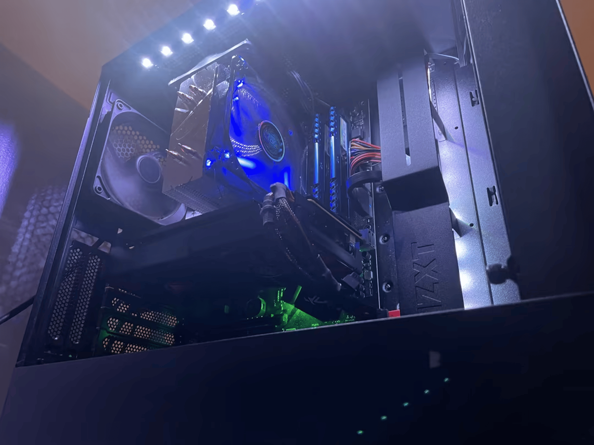 Entry-Level Gaming PC (Ryzen 5 1600 & PowerColor RX570)