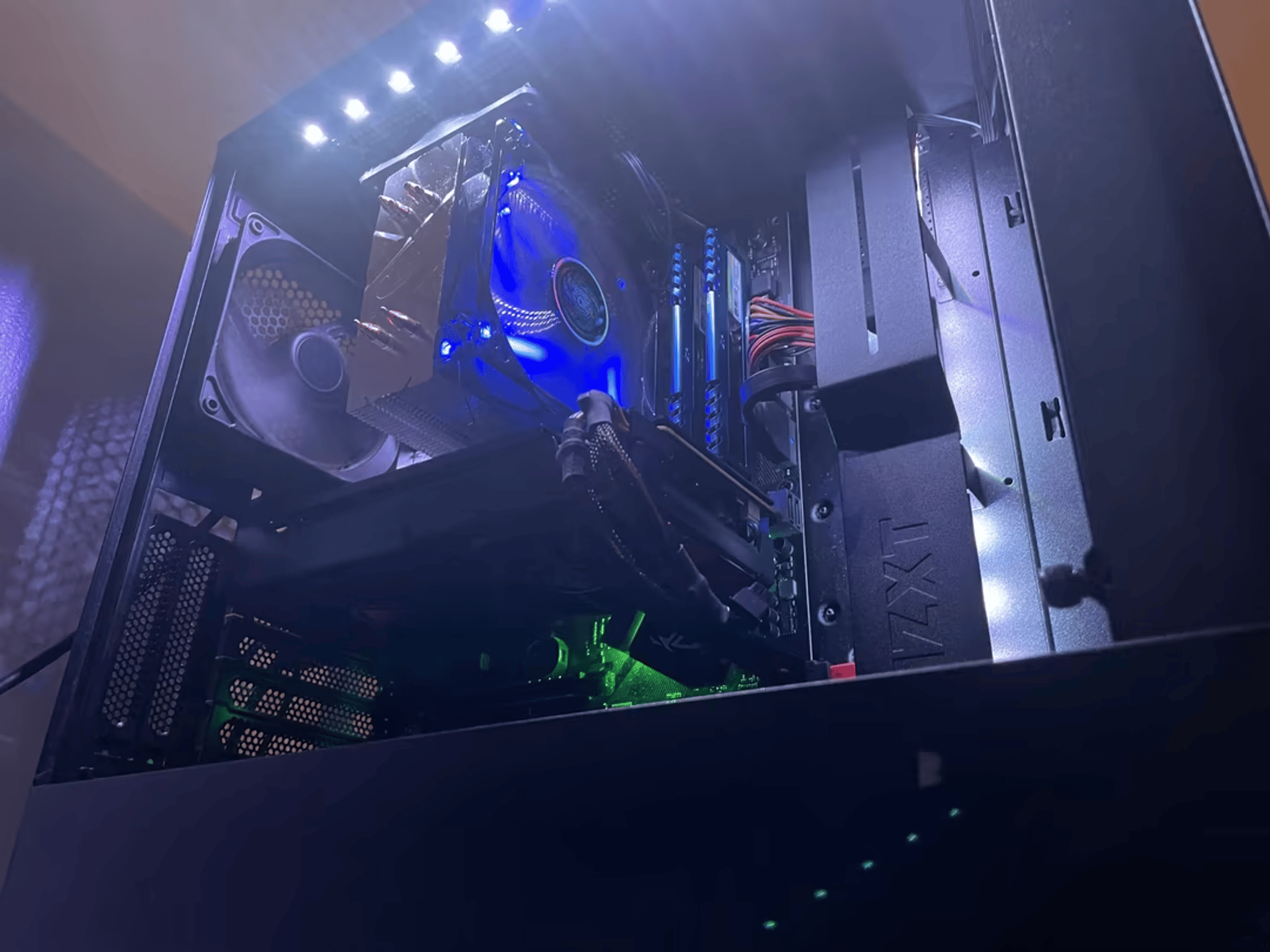 Entry-Level Gaming PC (Ryzen 5 1600 & PowerColor RX570)