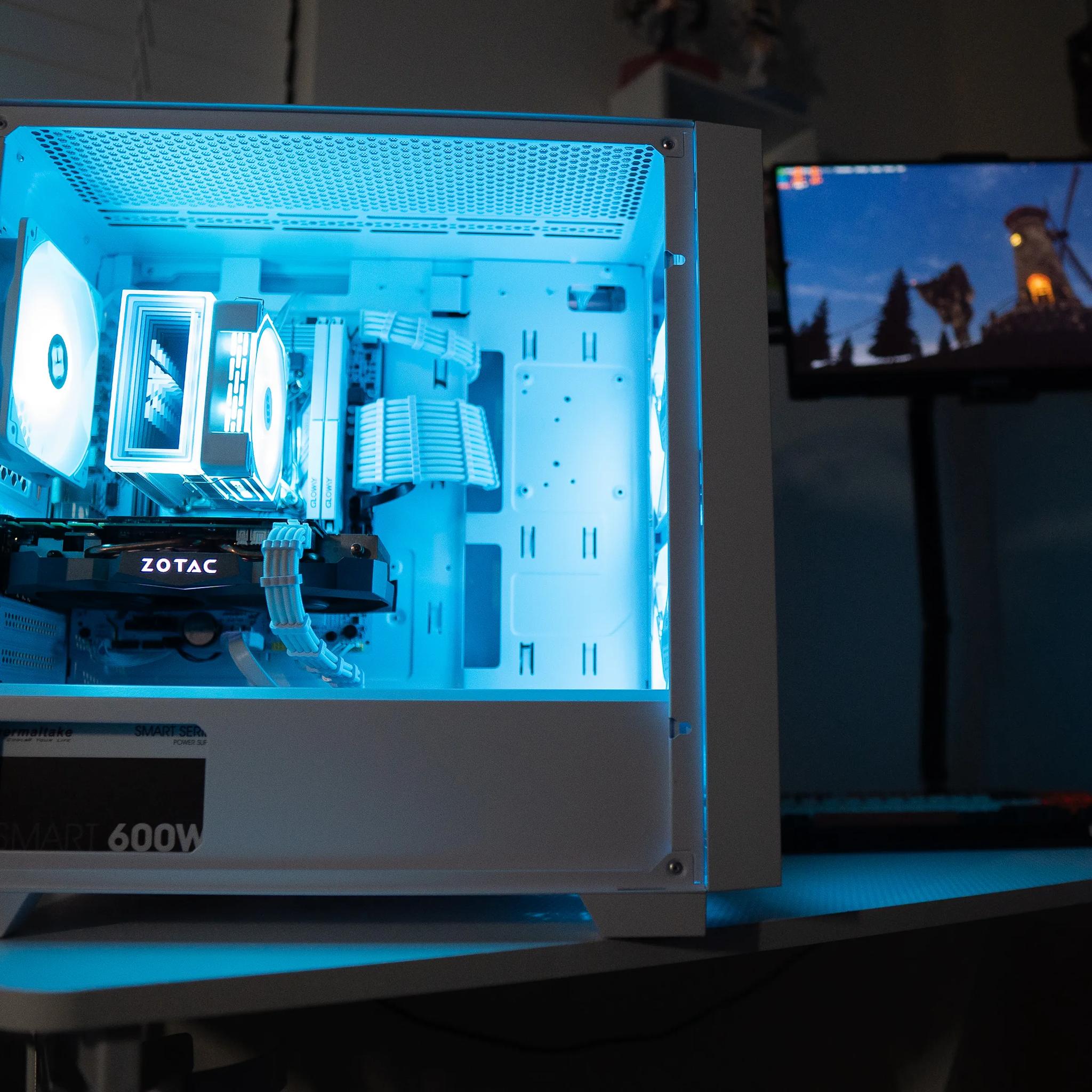 ❄️🌨 | GTX 1070Ti | INTEL XEON E5-2630 V4 | 16GB DDR4 RAM | 256GB NVME + 500GB HD | Arctic Freeze 3.0