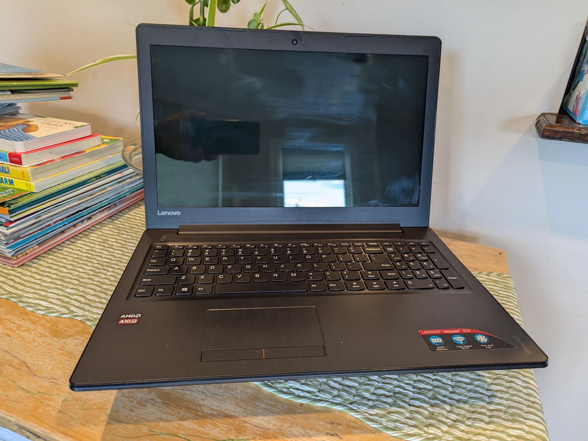 Lenovo 310 - AMD A10 9600p 12GB RAM - 128GB SSD Laptop 15.6 inch 15abr