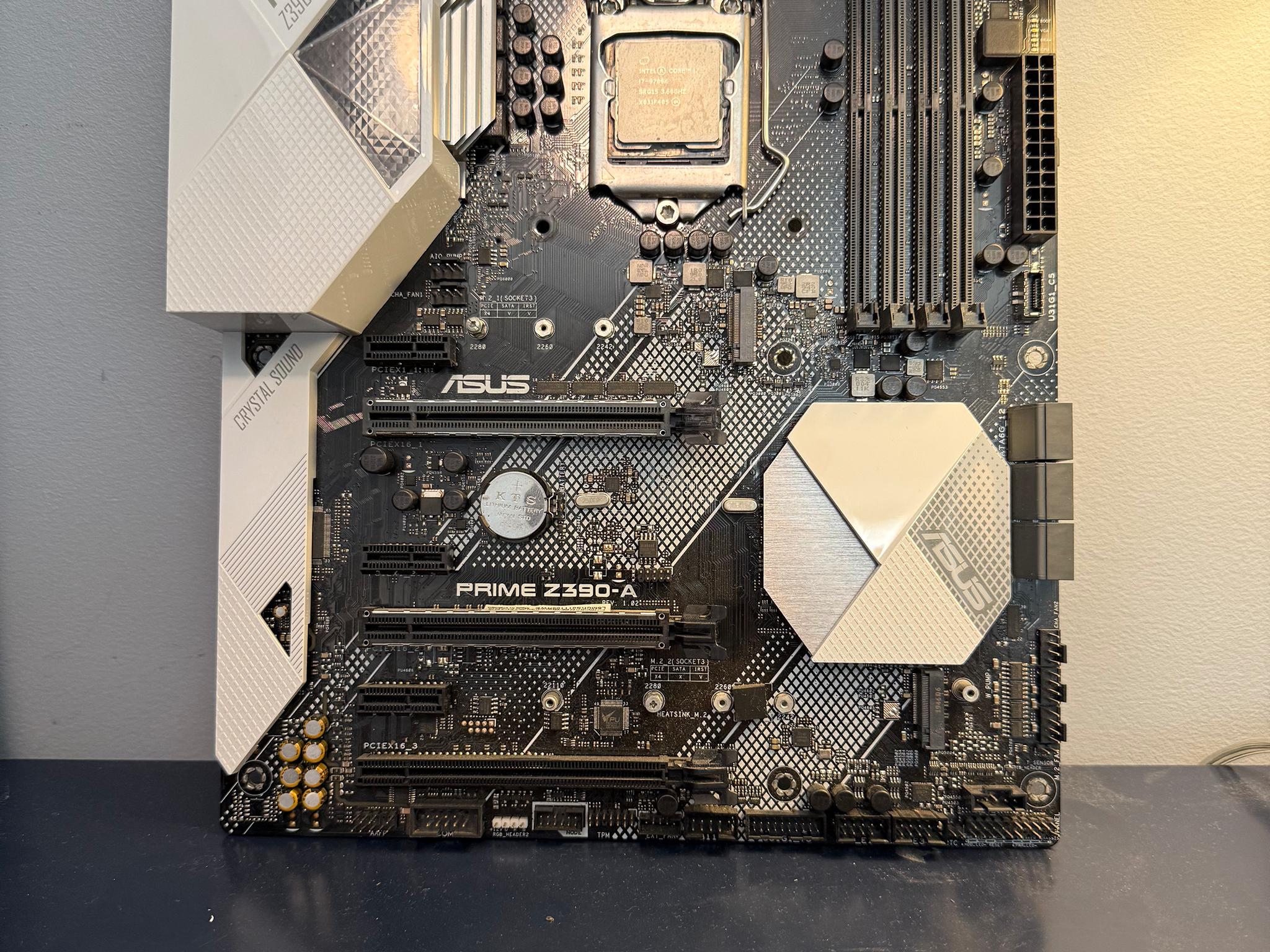 Motherboard and CPU (I7 9700K & Asus Prime Z390)