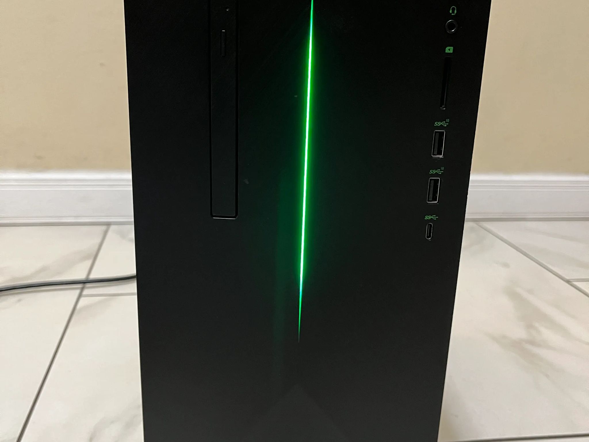 HP Gaming PC Desktop, AMD Ryzen 7 1700 8 Core RX 570 4GB, 16GB DDR4 RAM, 128GB SSD + 1TB HDD & Wi-Fi