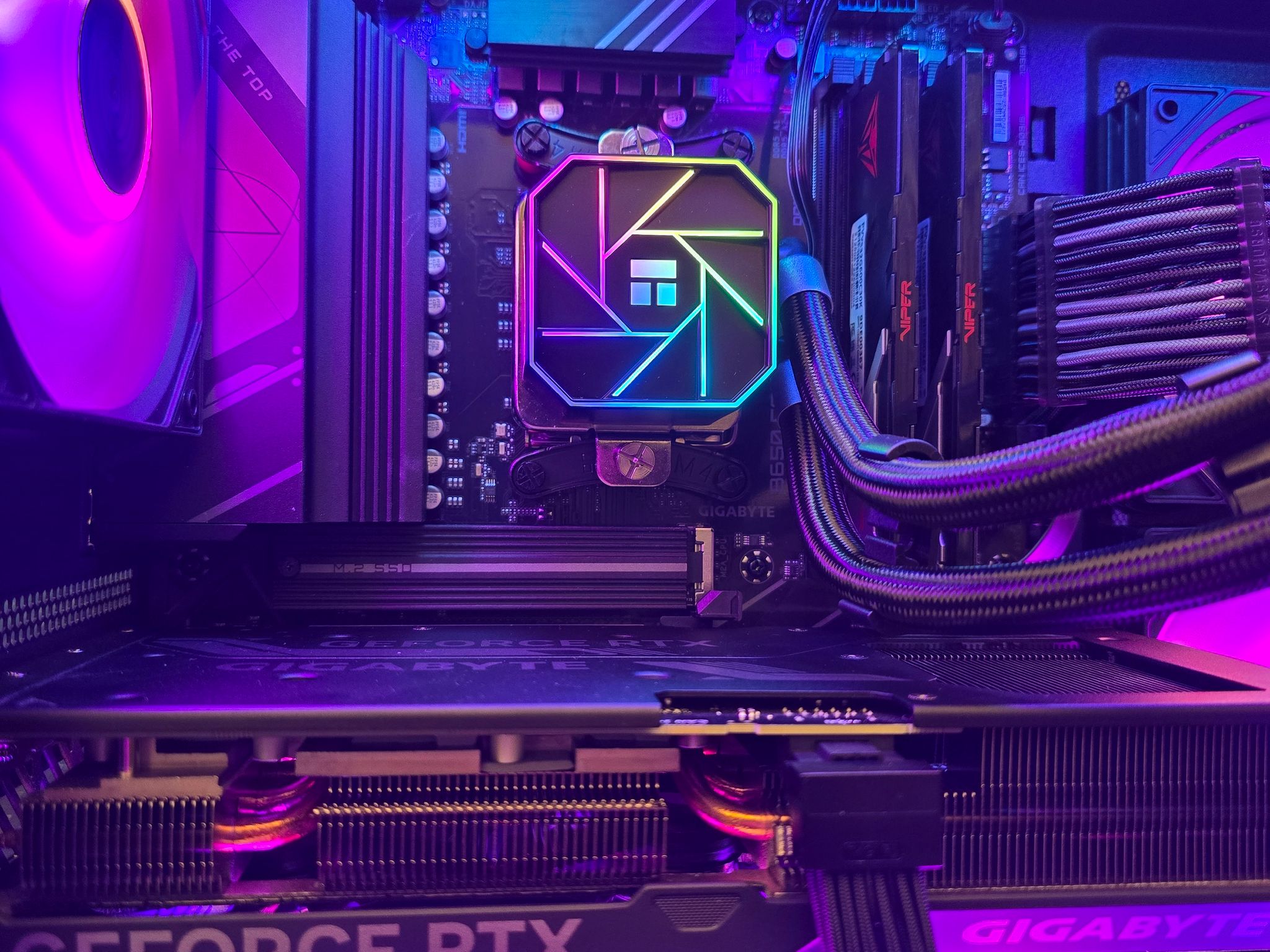 🚀 HIGH END CUSTOM AM5 PC | RTX 4070 SUPER 12GB | RYZEN 7 7800X3D | 2TB SSD | 32GB DDR5 6000MHZ 🚀