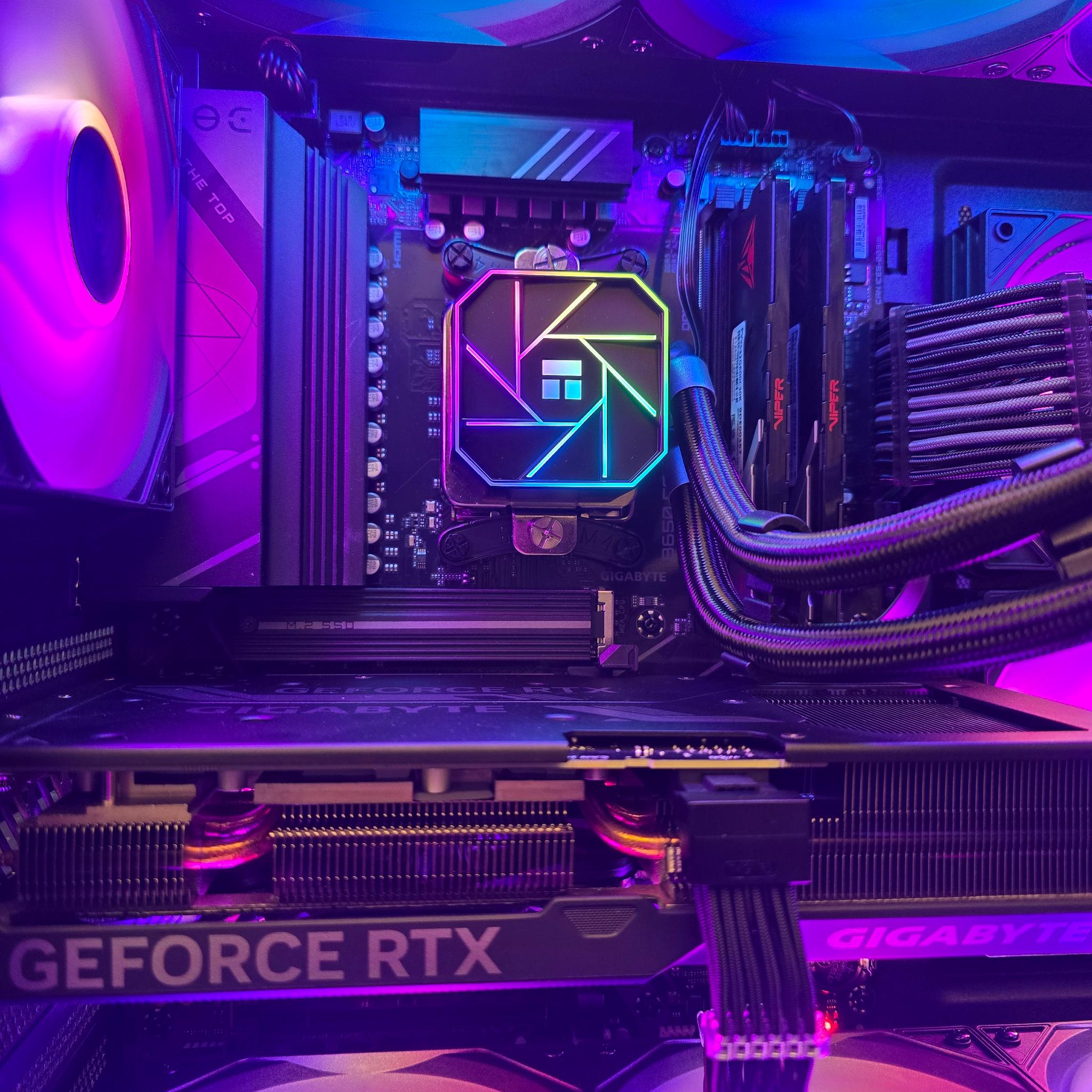 🚀 HIGH END CUSTOM AM5 PC | RTX 4070 SUPER 12GB | RYZEN 7 7800X3D | 2TB SSD | 32GB DDR5 6000MHZ 🚀