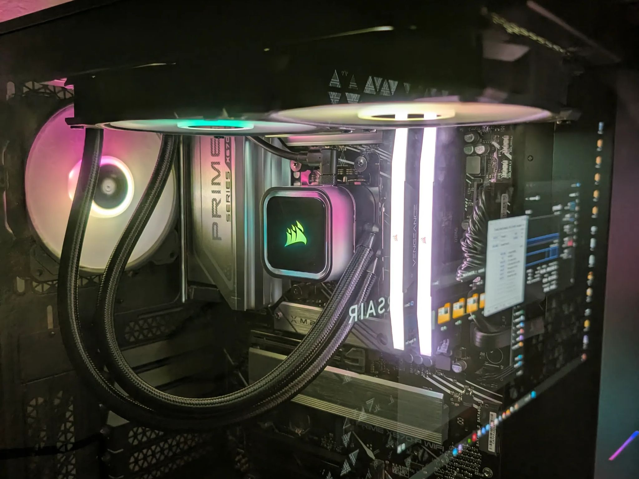 Corsair iCUE H100i RGB Elite Liquid CPU Cooler