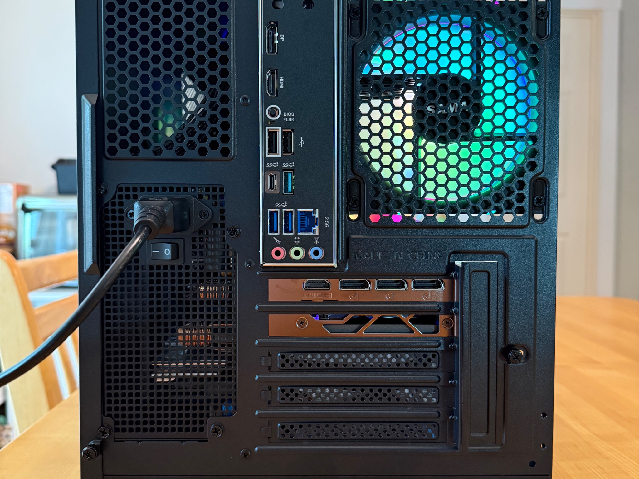 ⚫️🫘| RTX 5070 12gb, Ryzen 7 7700, 32gb DDR5, 1tb SSD WiFi Equipped ARGB Gaming PC!