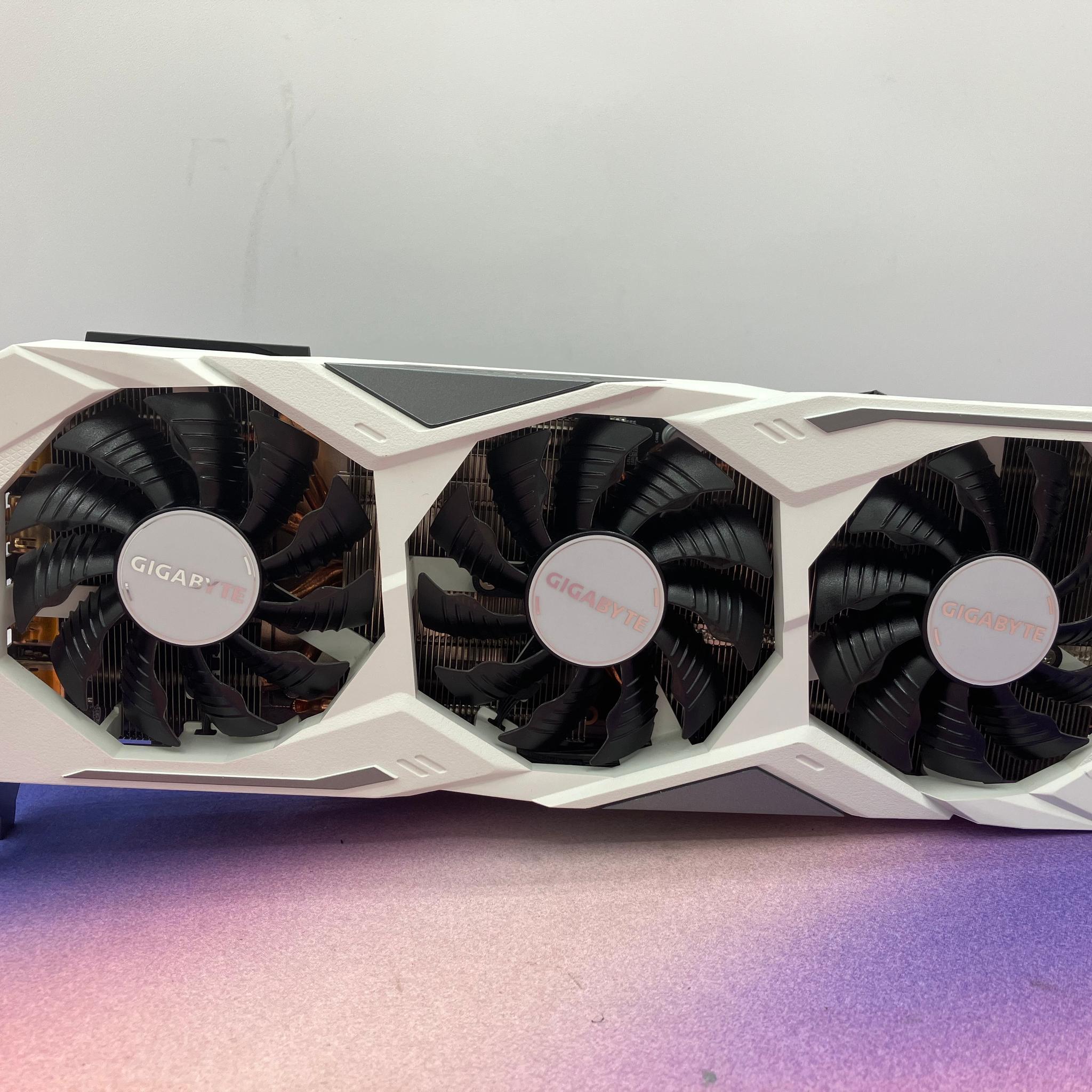 GIGABYTE GAMING OC 3X WHITE GeForce RTX 2070 SUPER
