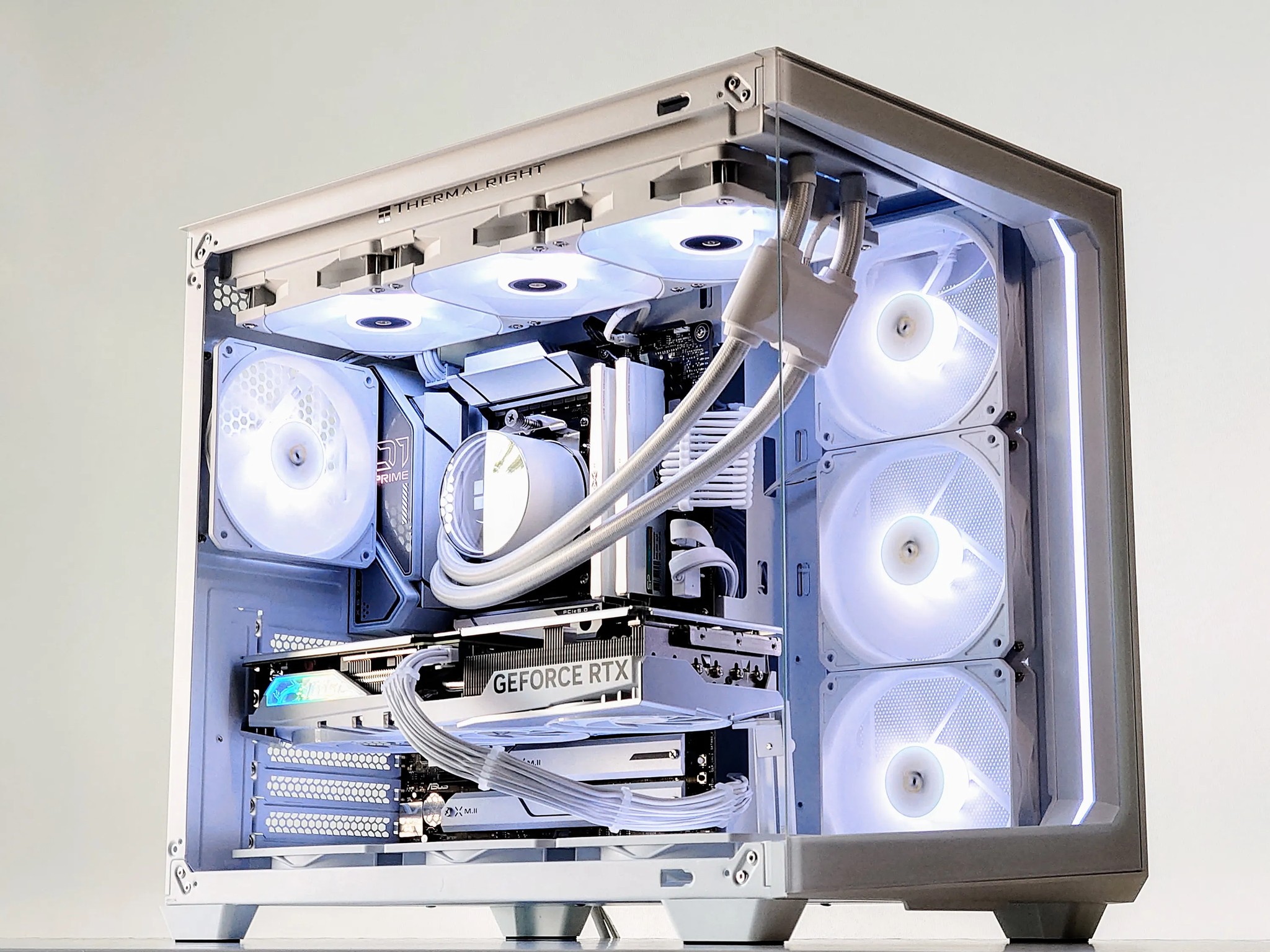 🌬️🧊🐧🥶Iceberg||💧Liquid Cooled Gaming PC❄️Nvidia RTX 4070 Ti 12GB❄️AMD Ryzen 7 7700❄️32GB DDR5❄️ 2TB