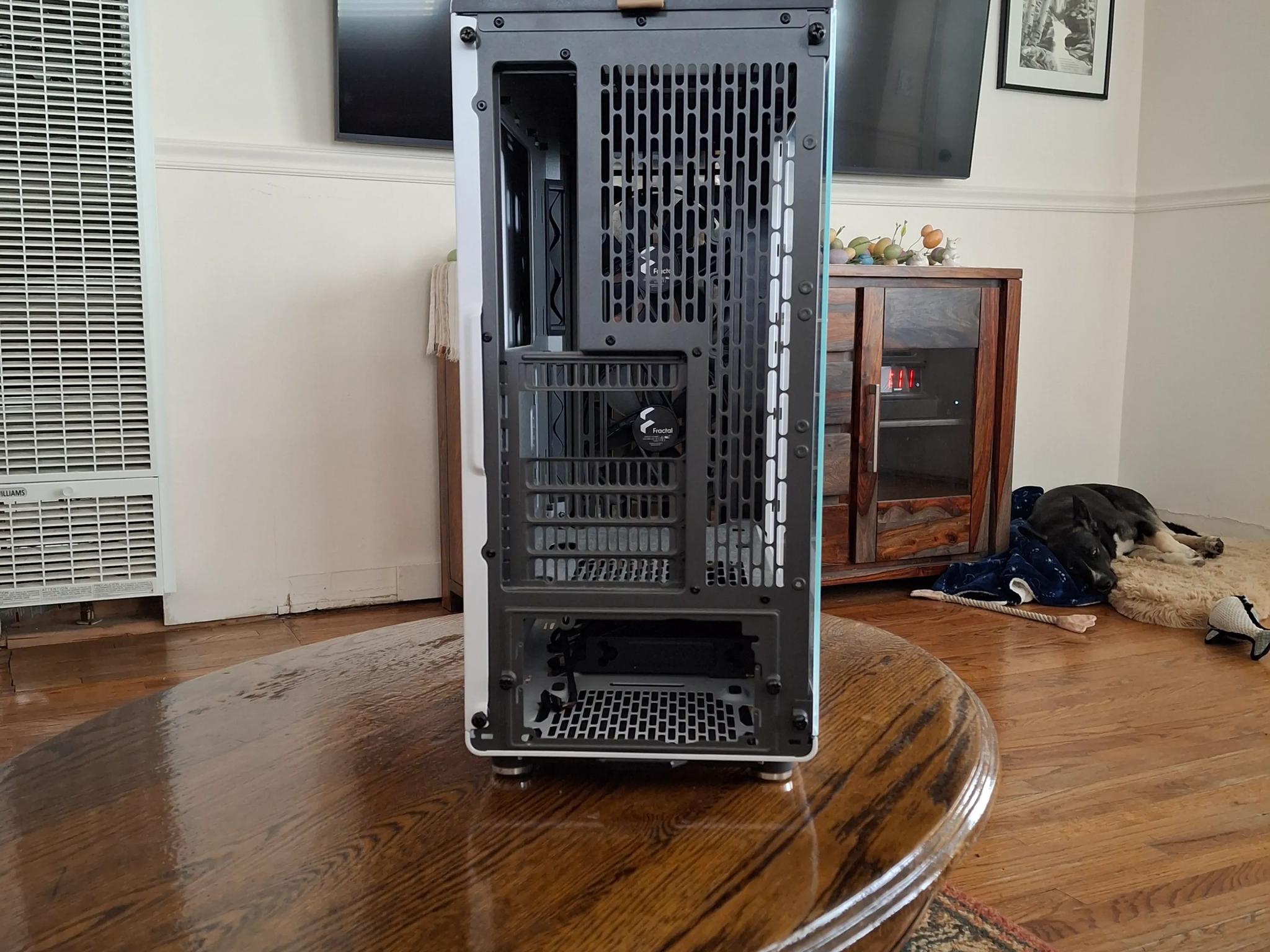 Fractal Design North