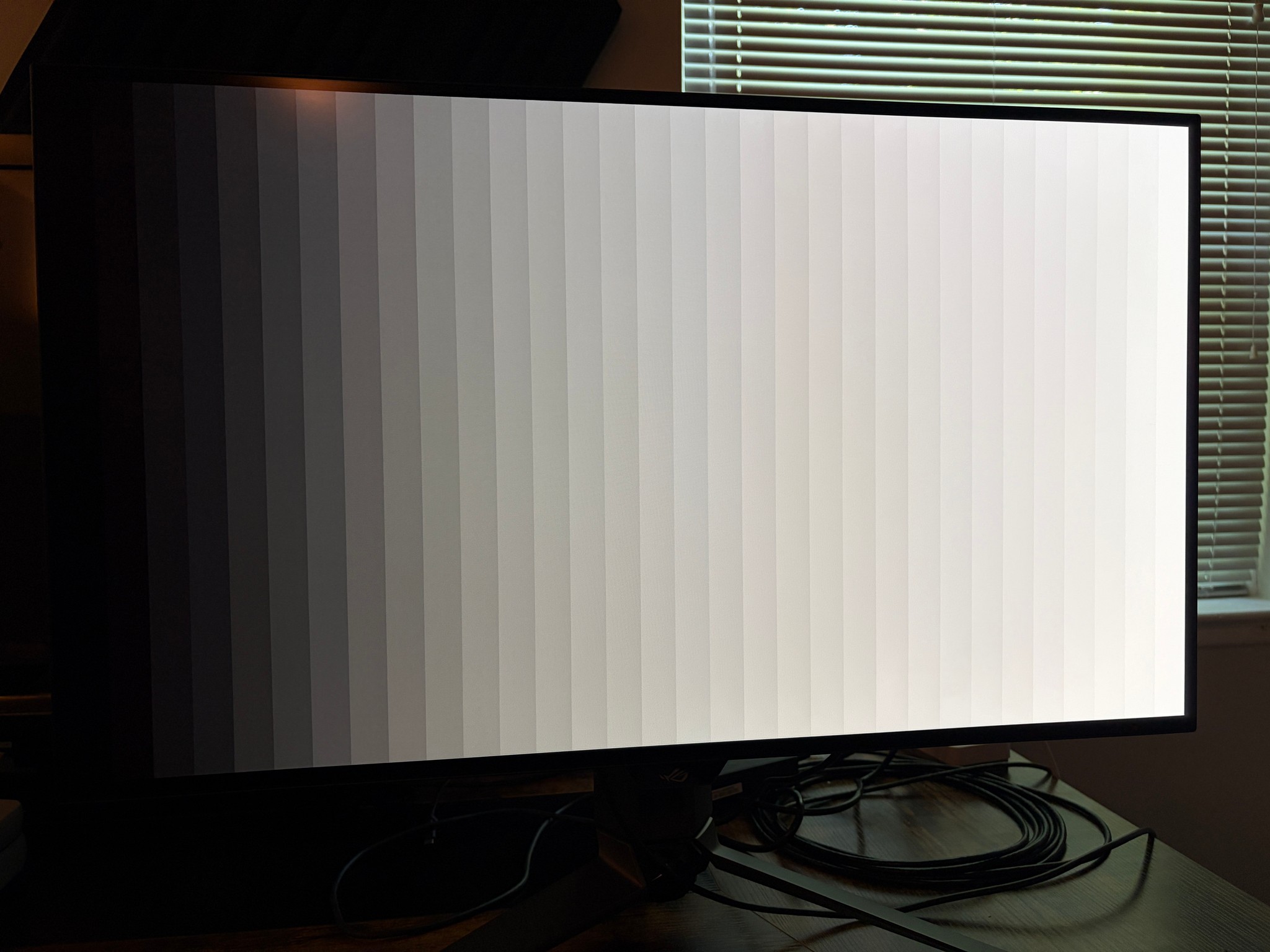 ASUS ROG Swift 32” 4K OLED Monitor (PG32UCDP) WOLED DualMode (4K 240Hz, FHD 480Hz) G-SYNC, USB-C 90W