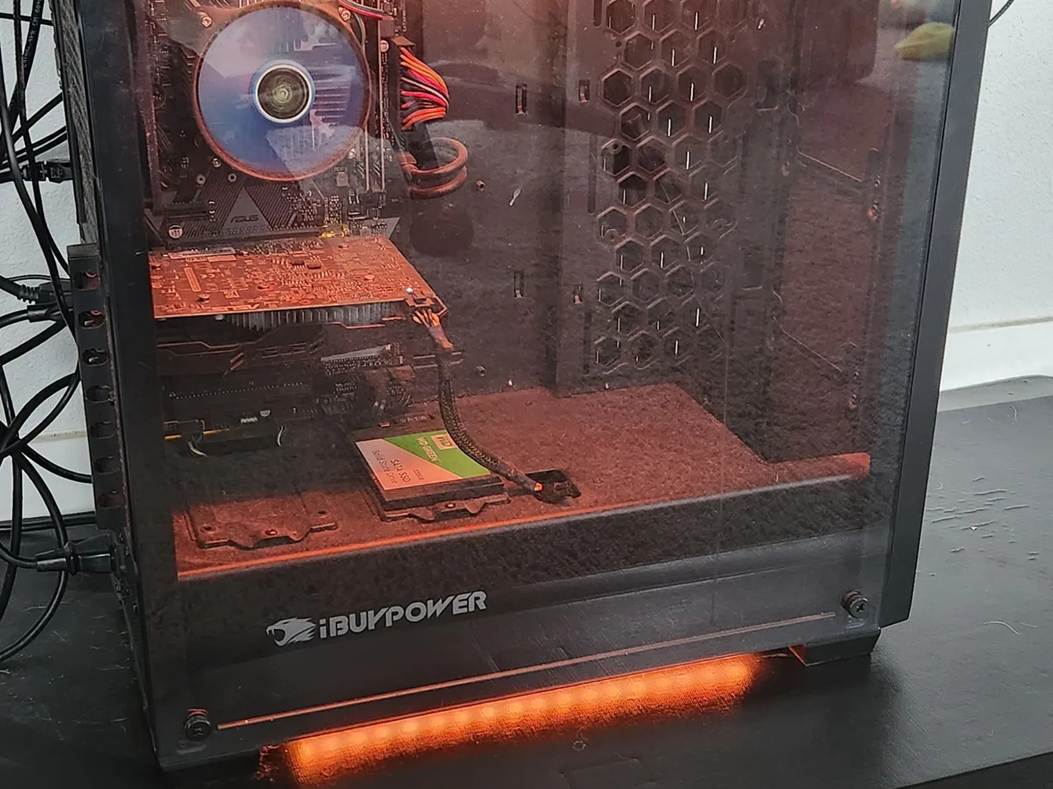 iBUYPOWER TRACE940 // Intel Core i7-8700, 16GB DDR3 RAM, NVIDIA GTX 1060 3GB, 1TB HDD + 120GB SSD