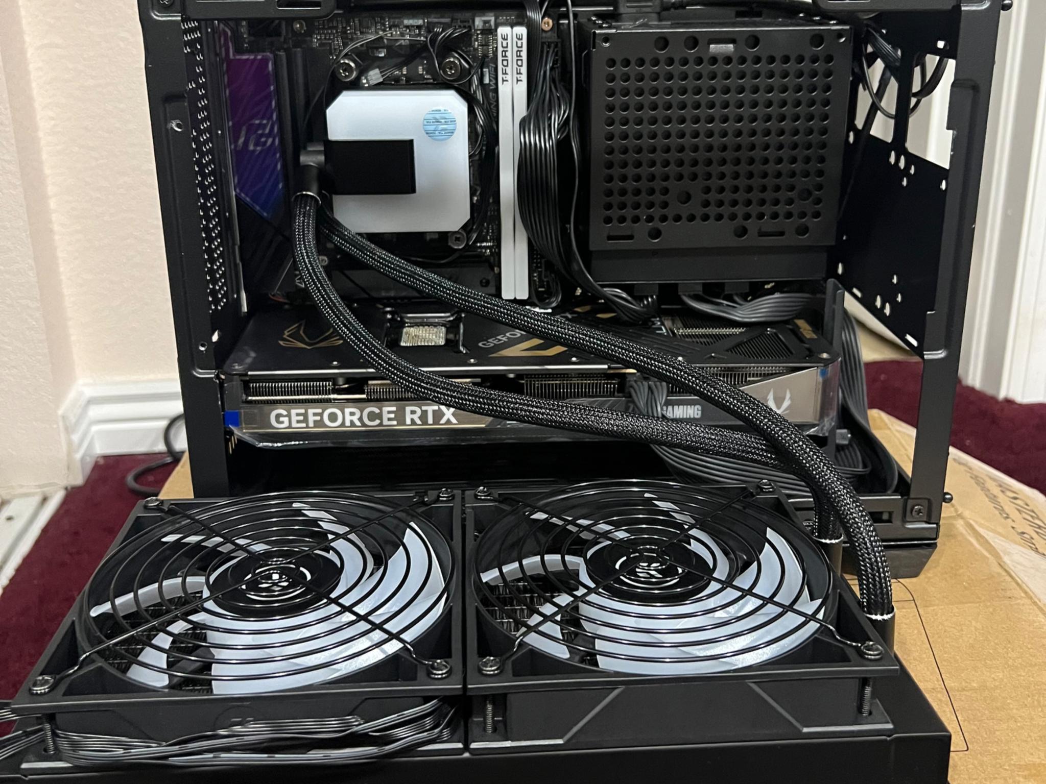 7800x3d and RTX 5070 Ti Mini ITX Gaming PC