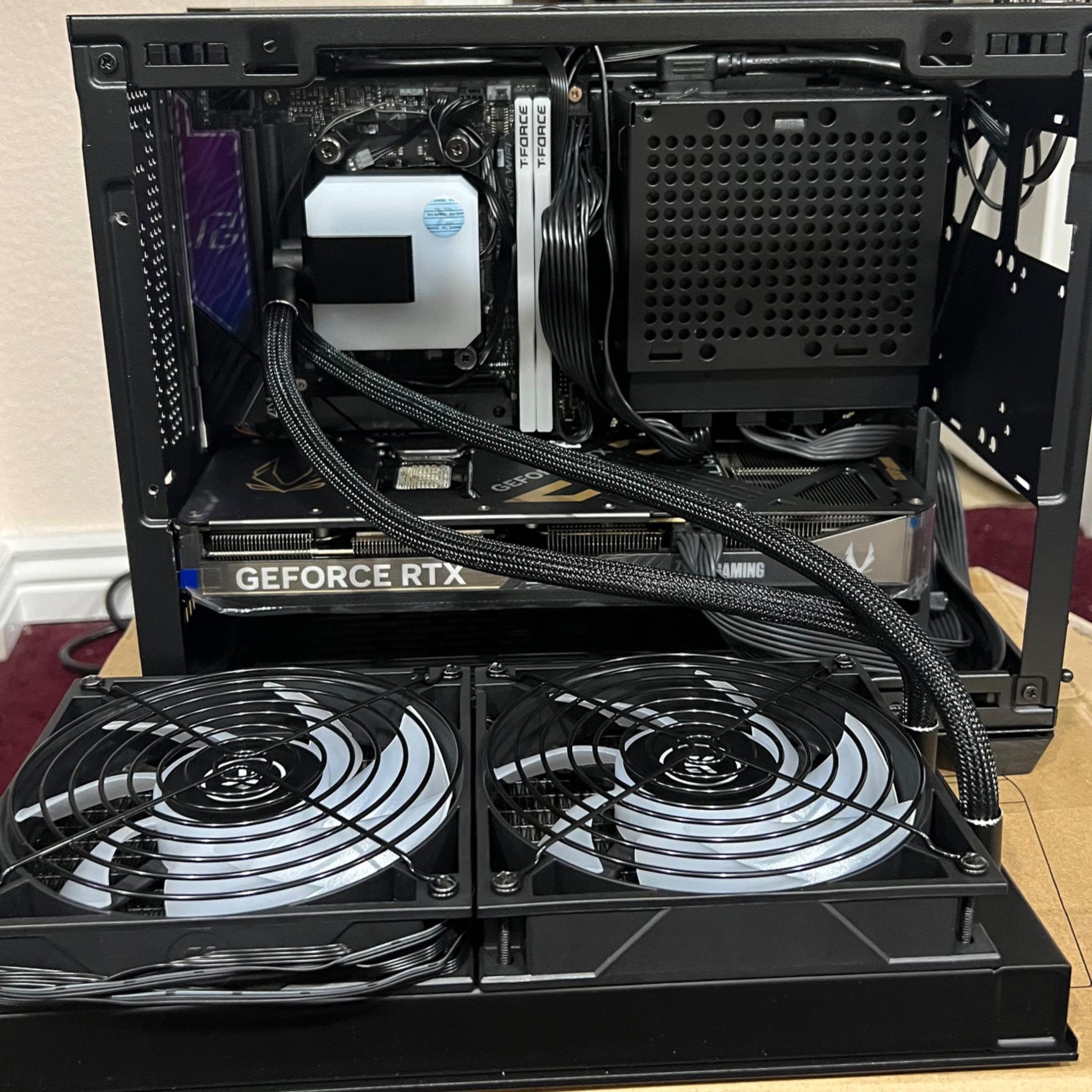 7800x3d and RTX 5070 Ti Mini ITX Gaming PC