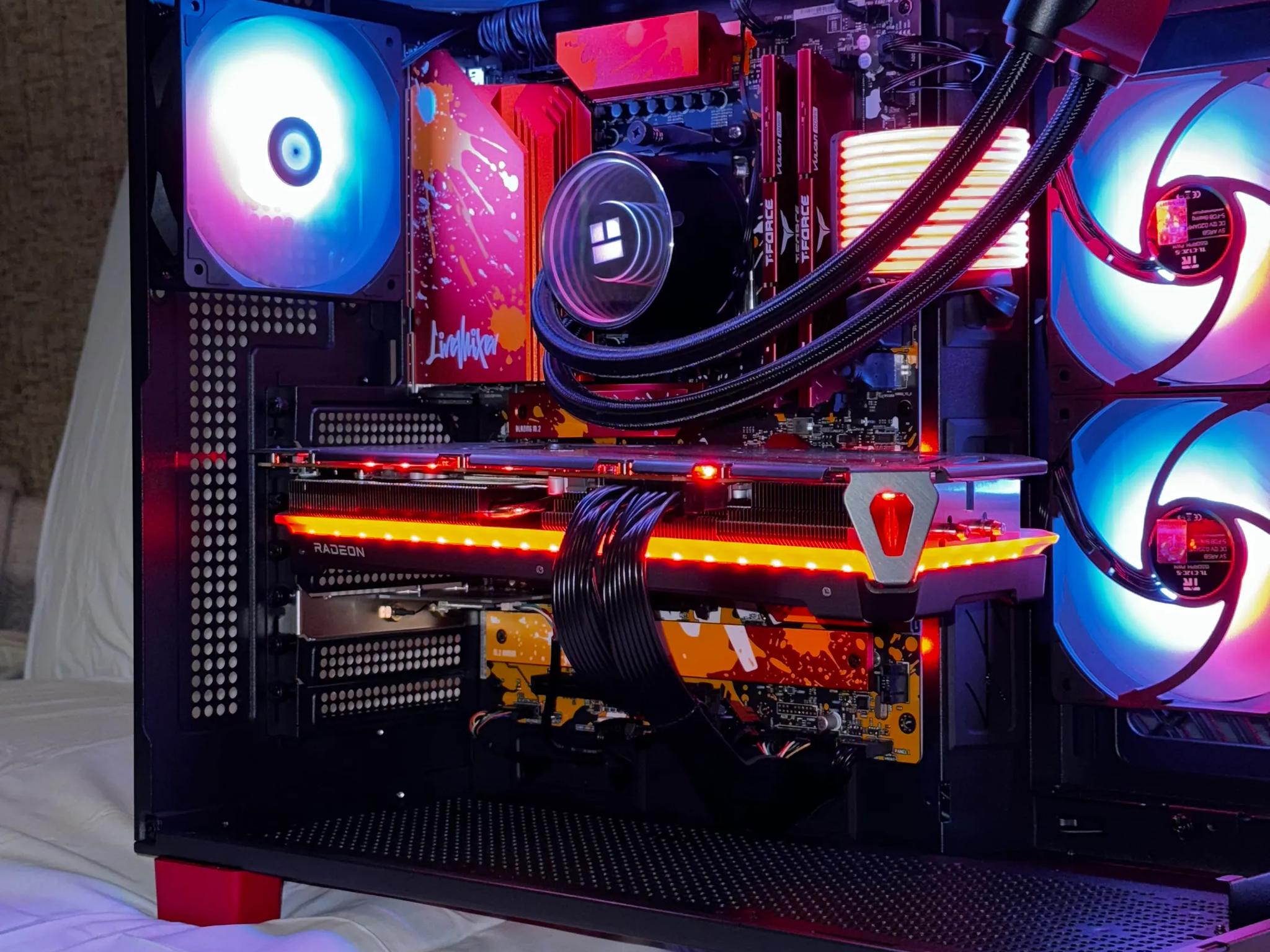 Red Harlow | Ryzen 5 7600x | RX 7800 XT 16 GB | 32 GB DDR5 RAM | 1 TB SSD
