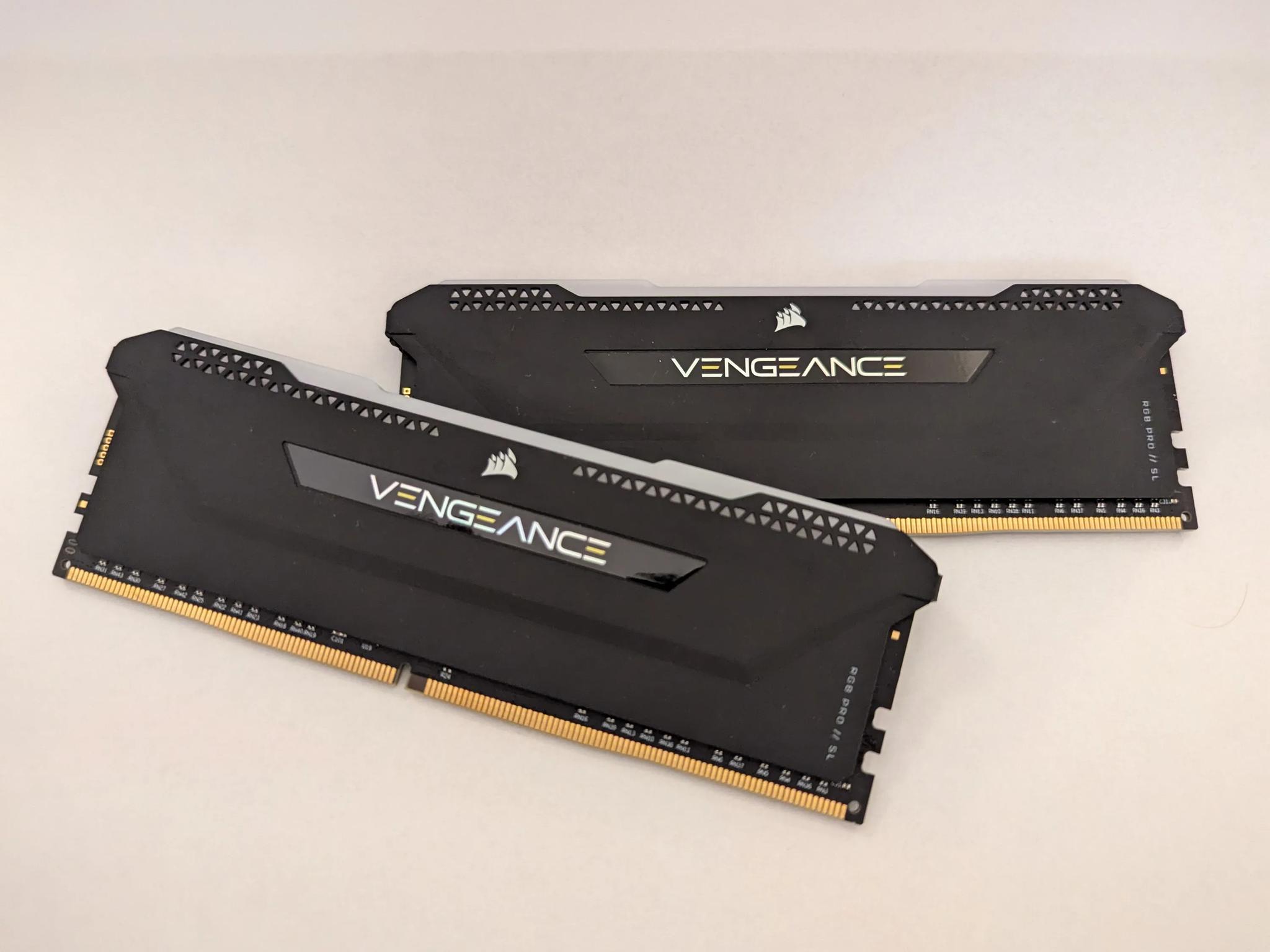 Corsair Vengeance RGB Pro SL 16GB DDR4-3600 CL18 RAM