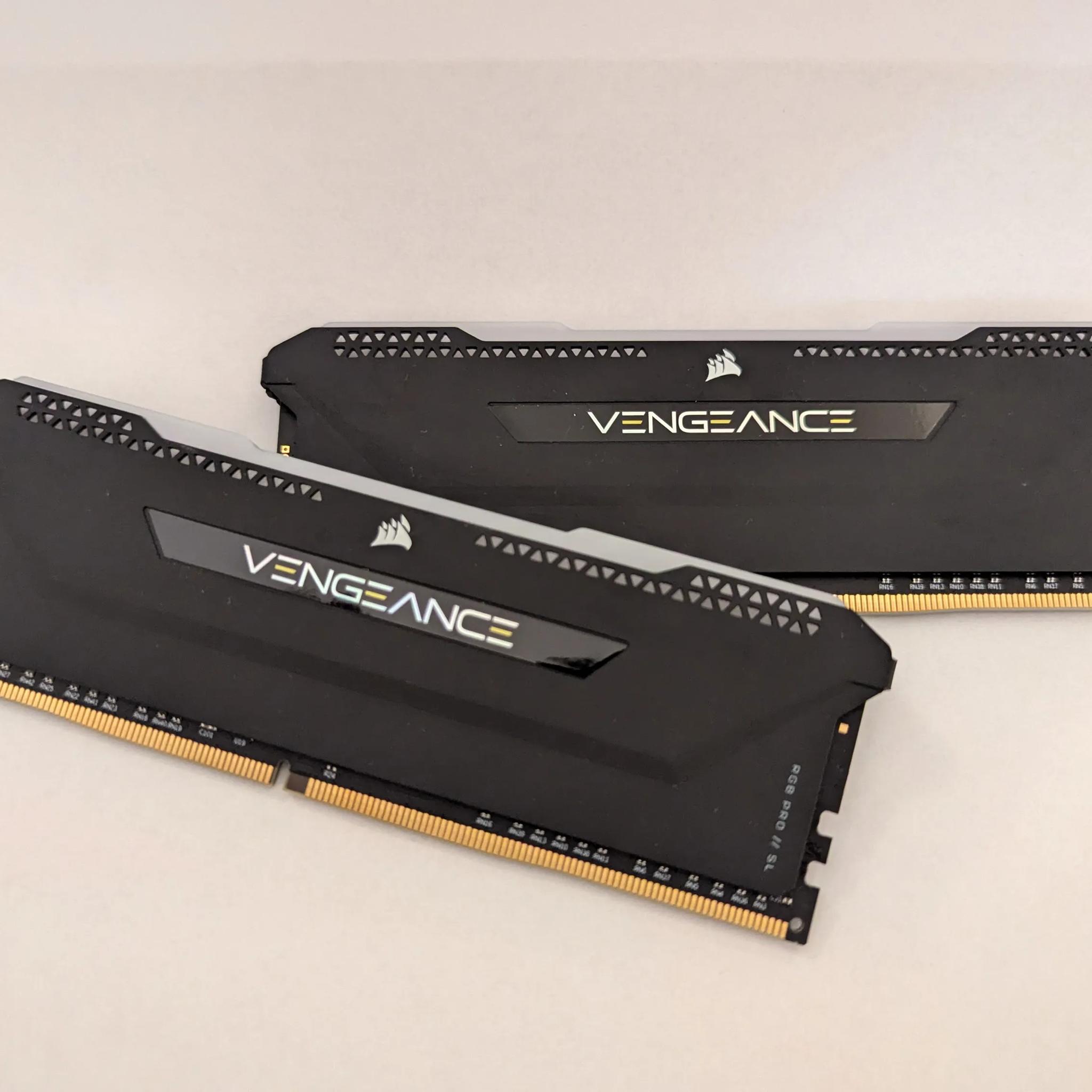 Corsair Vengeance RGB Pro SL 16GB DDR4-3600 CL18 RAM
