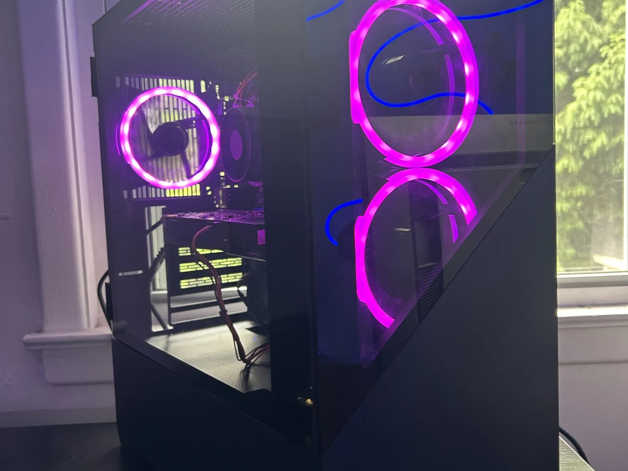 GAMING PC i5 8GB NVIDIA GTX 950 RGB Lighting RGB Fans