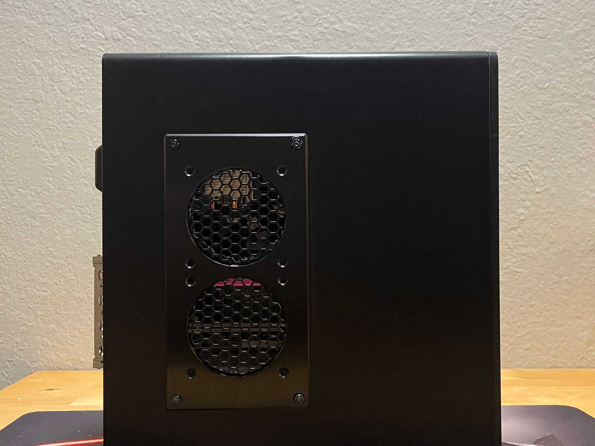 RTX 3050 6GB | i5-9600K 3.7Ghz 🔥 | 256GB NVMe SSD | 32GB DDR4 | 500W PSU | Modded