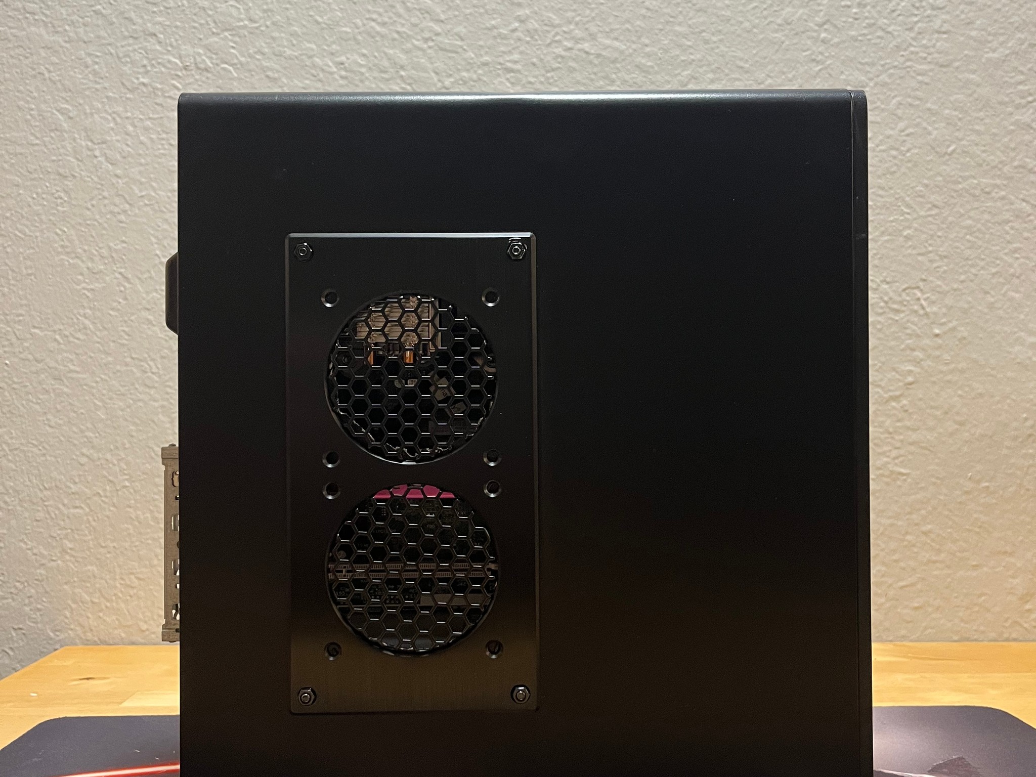 RTX 3050 6GB | i5-9600K 3.7Ghz 🔥 | 256GB NVMe SSD | 32GB DDR4 | 500W PSU | Modded