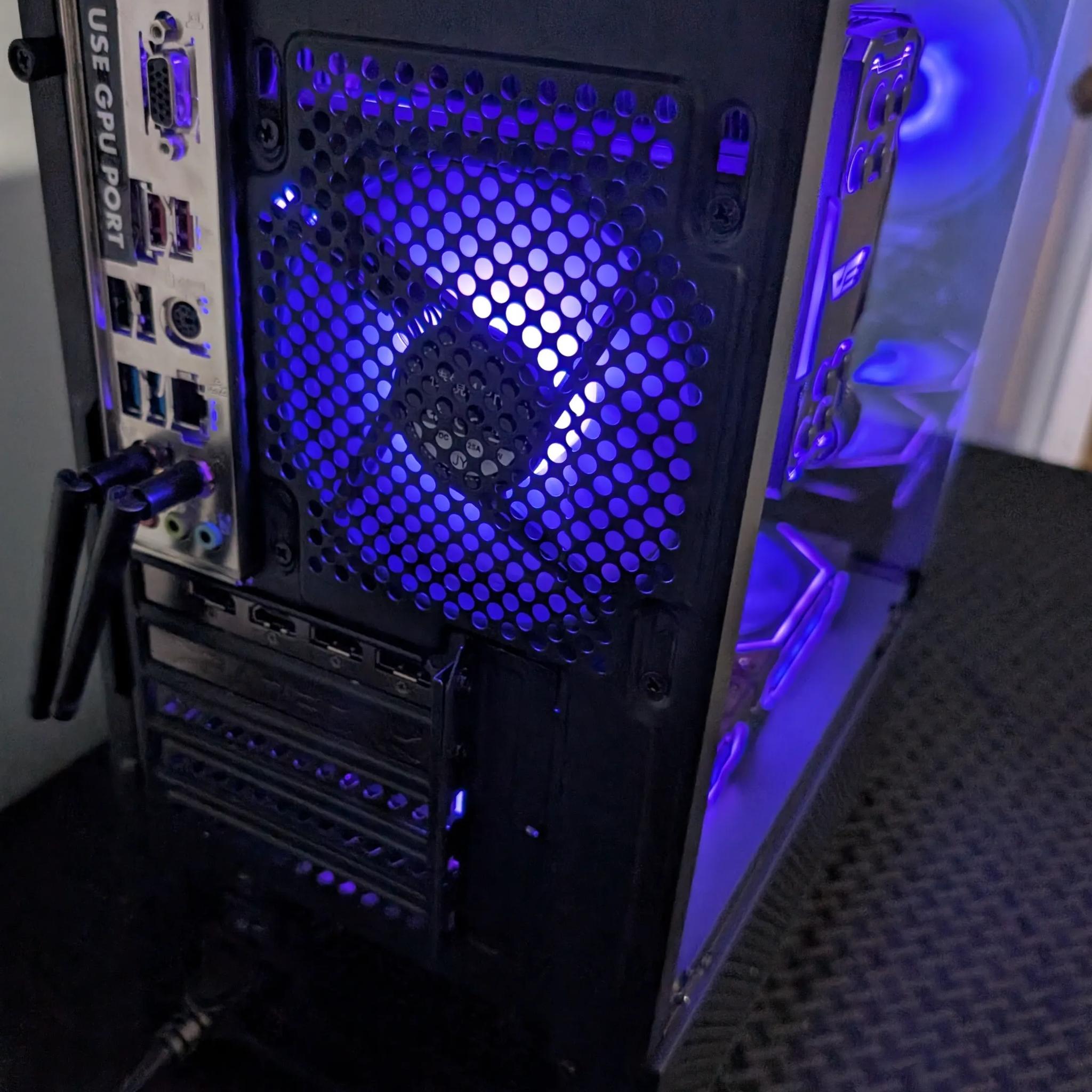 RX 6700xt - Ryzen 5 5600x Lightweight Compact Gaming PC