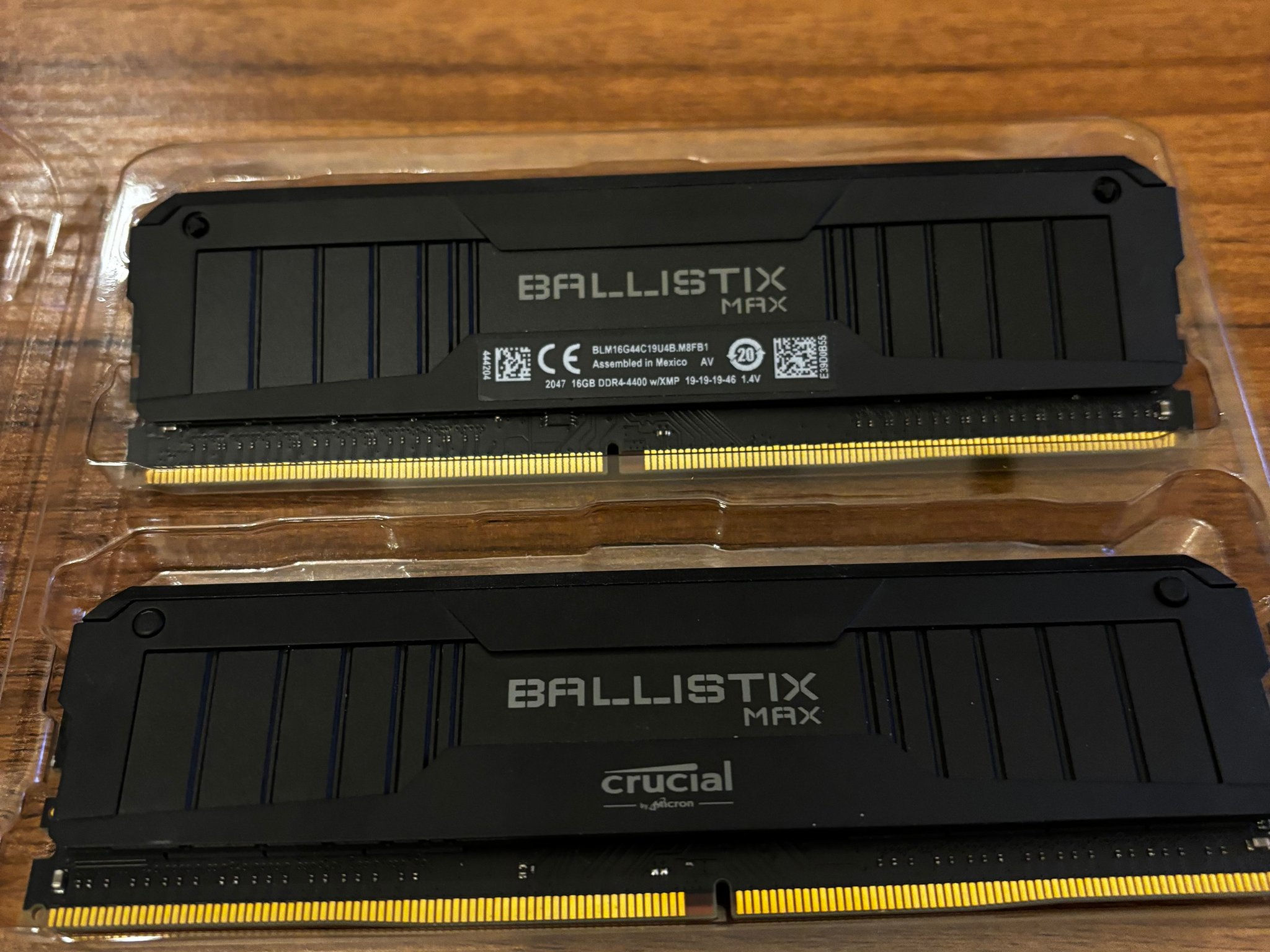 Crucial Ballistix Max 4400.  16x2 (32gb)